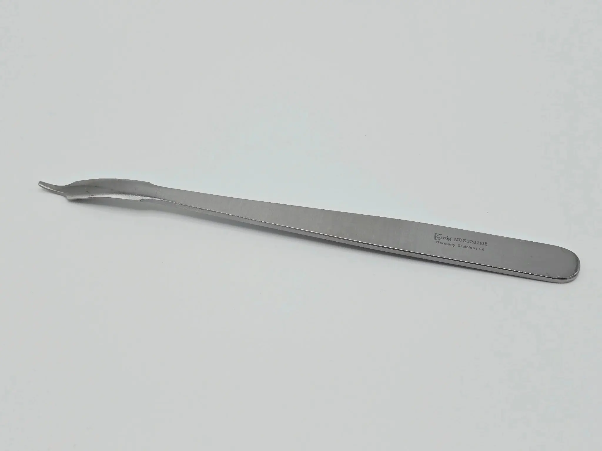 Konig MDS3281108 Mini Hohmann Bone Retractor 8mm 6-1/4″ Orthopedic Instrument - Image 2