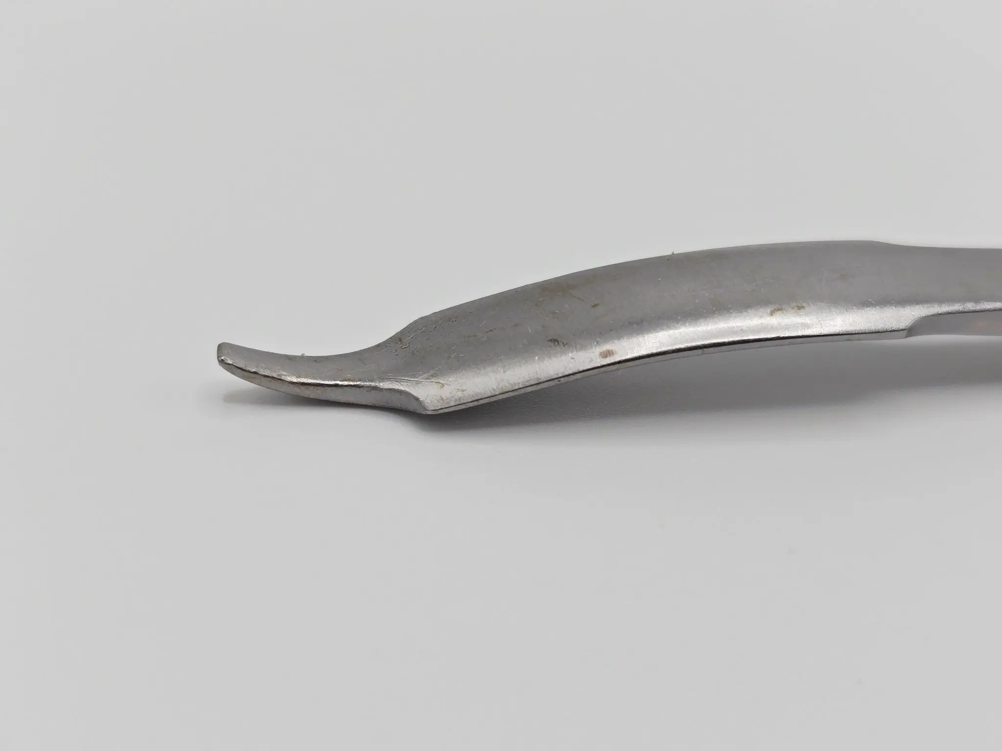 Konig MDS3281108 Mini Hohmann Bone Retractor 8mm 6-1/4″ Orthopedic Instrument - Image 3