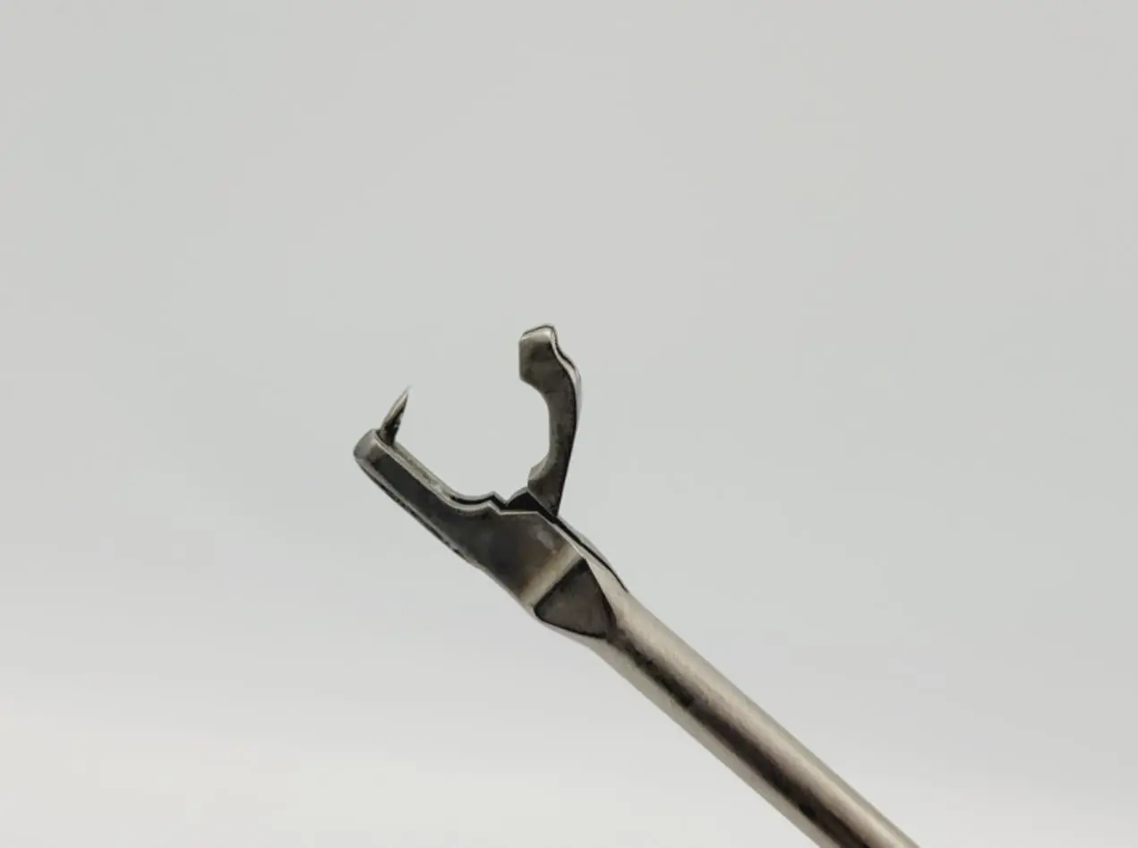 Linvatec 18.1008 Shutt Straight Slotted 4mm Punch Arthroscopy 9" - Image 2