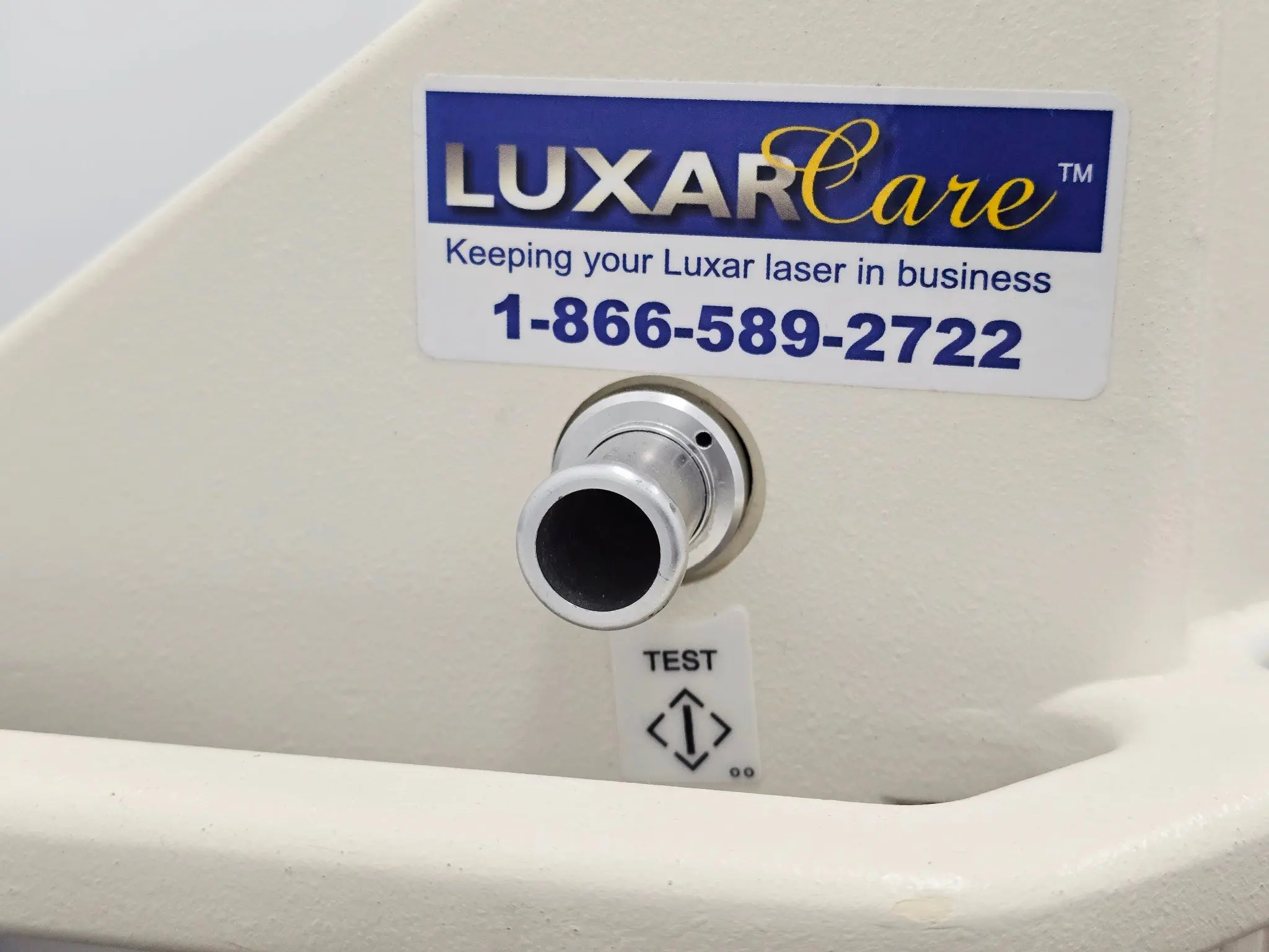 Lumenis Luxar LX-20SP NovaPulse CO2 Laser System For Parts - Image 9