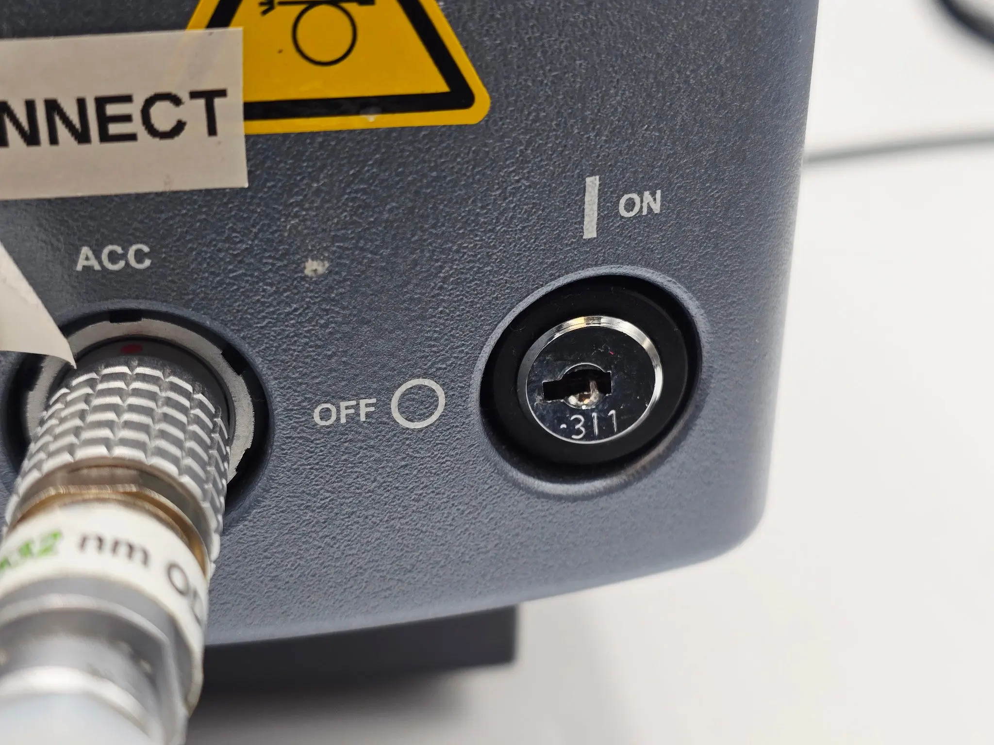 Lumenis R0642-510-01 Novus Spectra 532nm Laser w/ Footswitch - Image 4