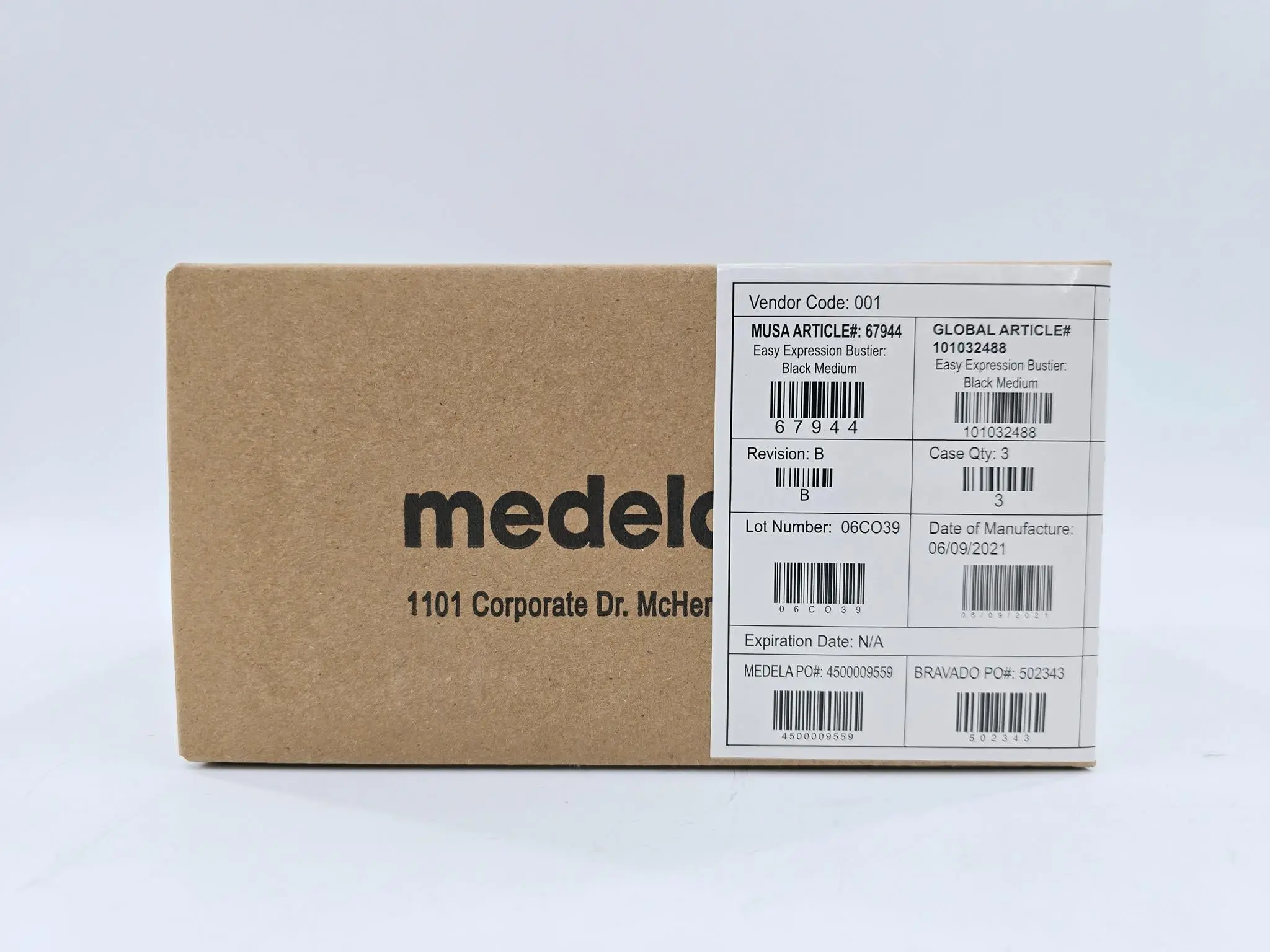 Medela 67944 Easy Expression Bustier Medium Black Case of 3 - Image 4