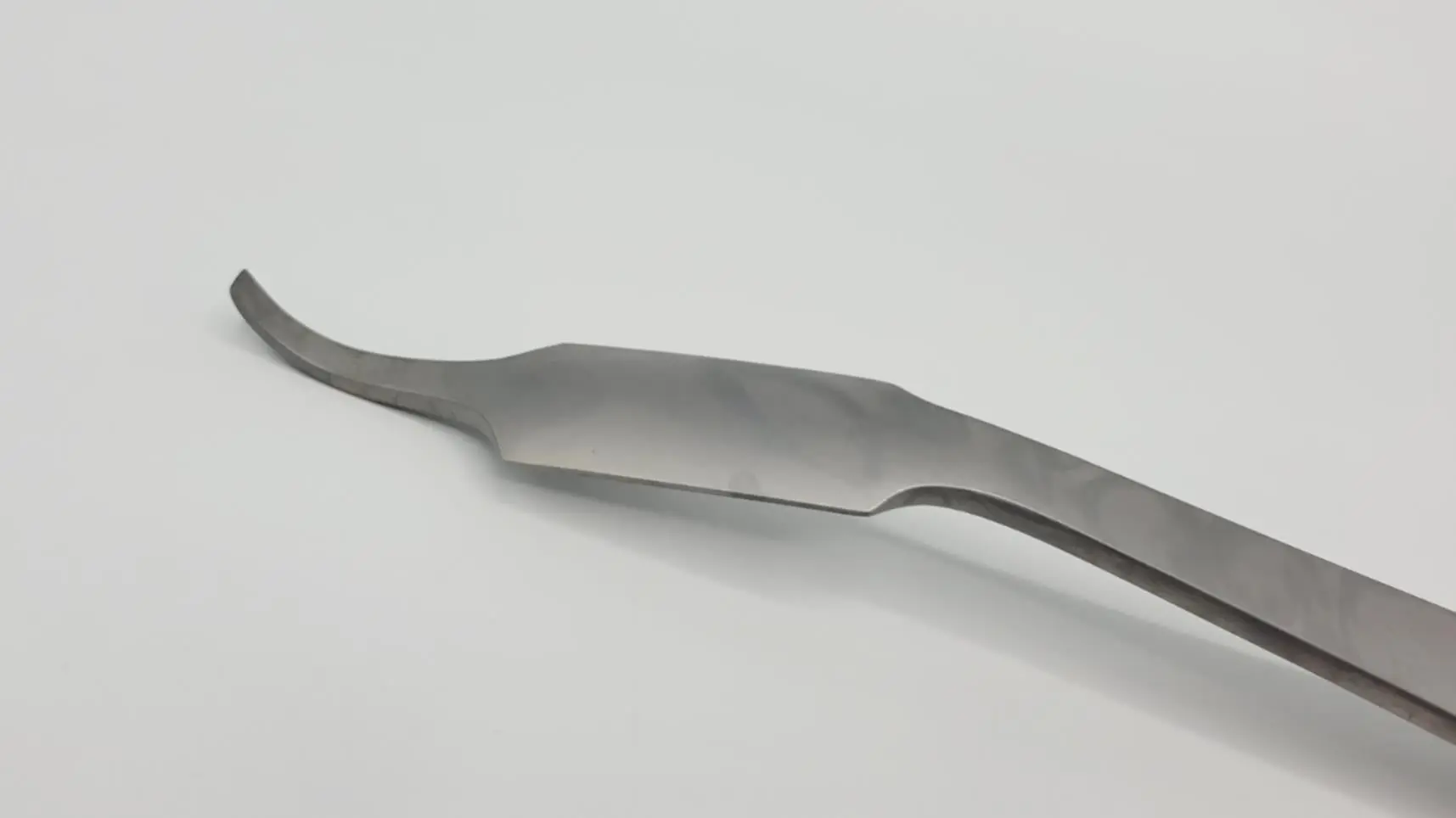 Medline Furst MDS3280118F Hohmann Bone Lever 18mm Orthopedic Retractor 9-1/2" - Image 2