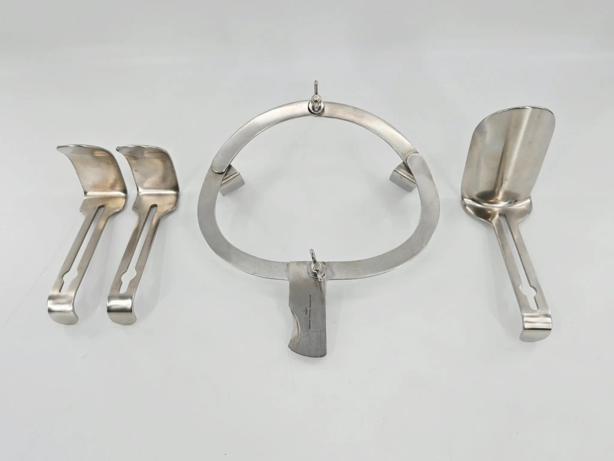 Medline MDS1875400 O'Sullivan-O'Connor Abdominal Retractors Set w/ Three Blades - Image 2