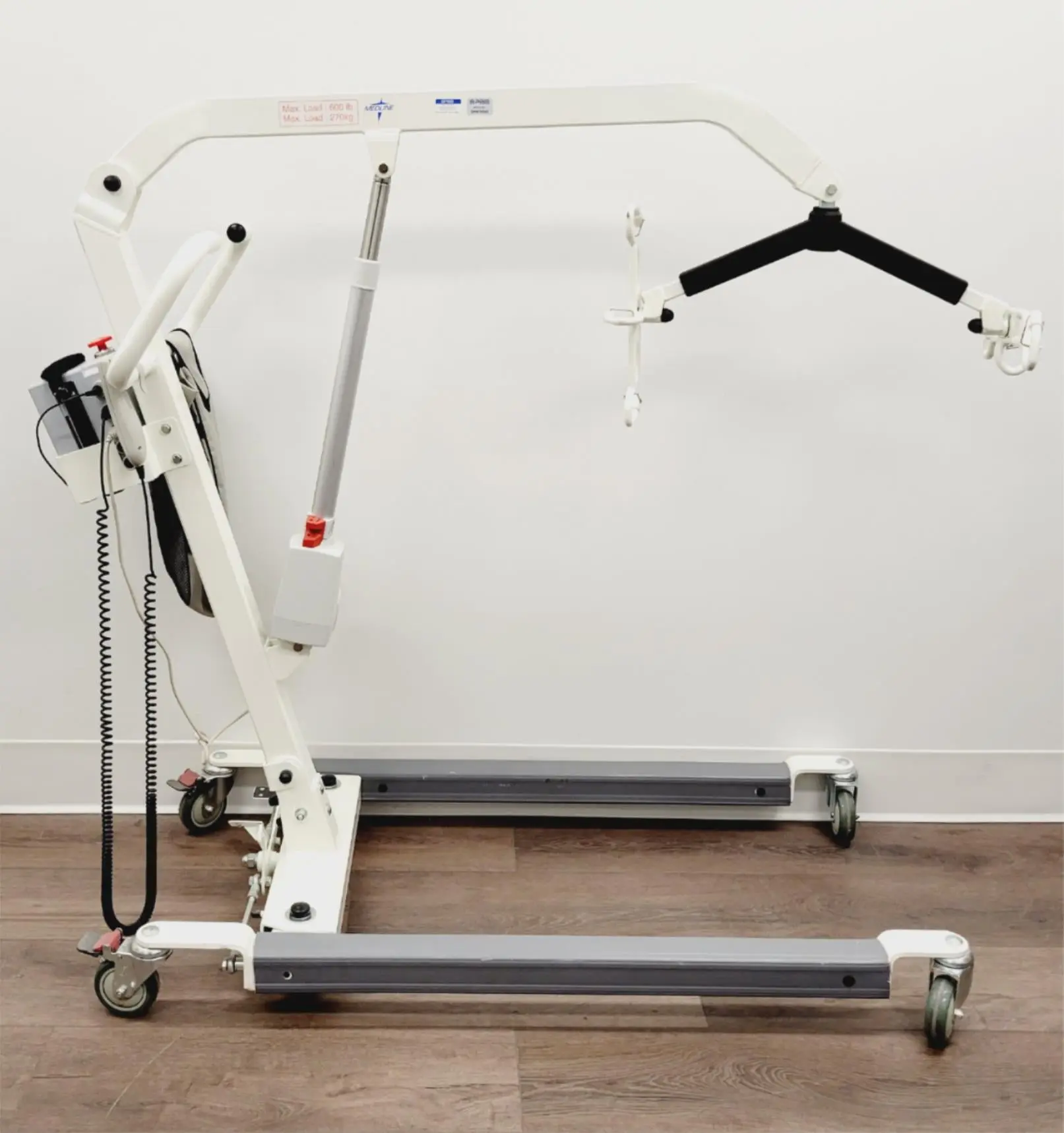 Medline MDS600EL Power Elevating 600Lb Electric Patient Lift w/ Slings - Image 3