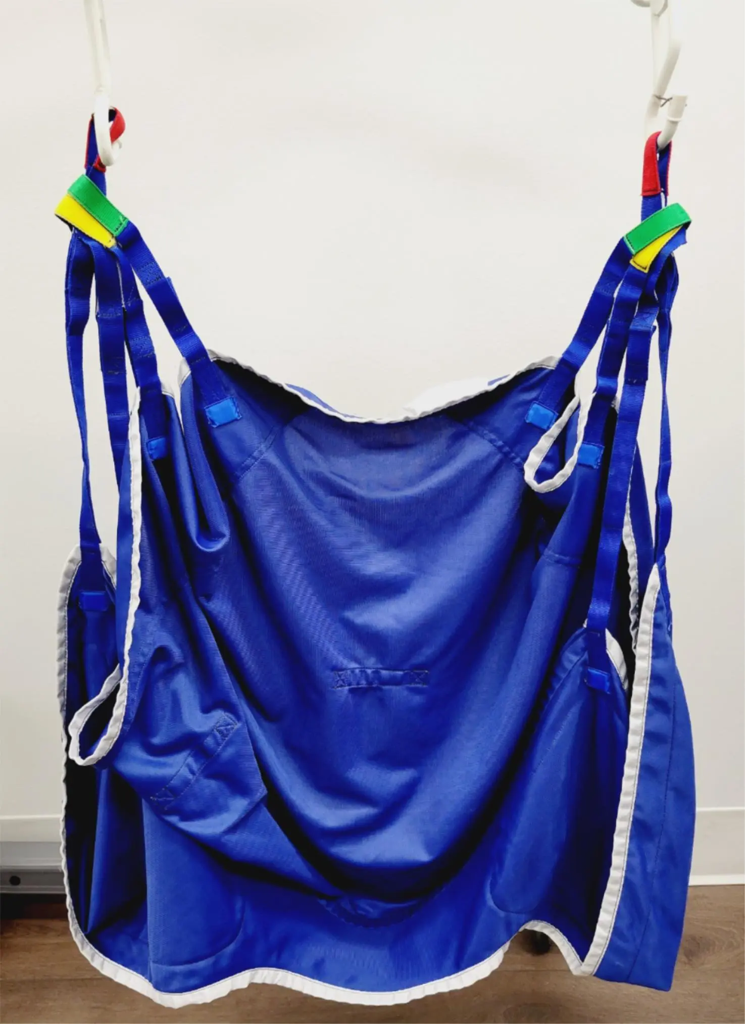Medline MDS600EL Power Elevating 600Lb Electric Patient Lift w/ Slings - Image 6