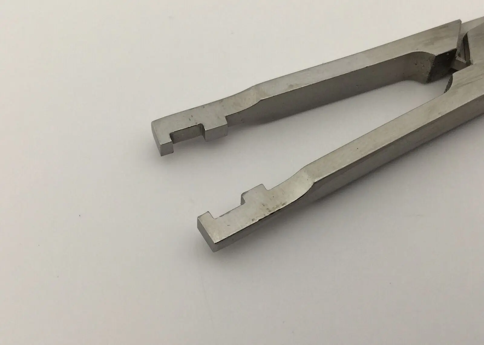 Medtronic 810-510 Orthopedic Atlas Hook Holder - Image 3