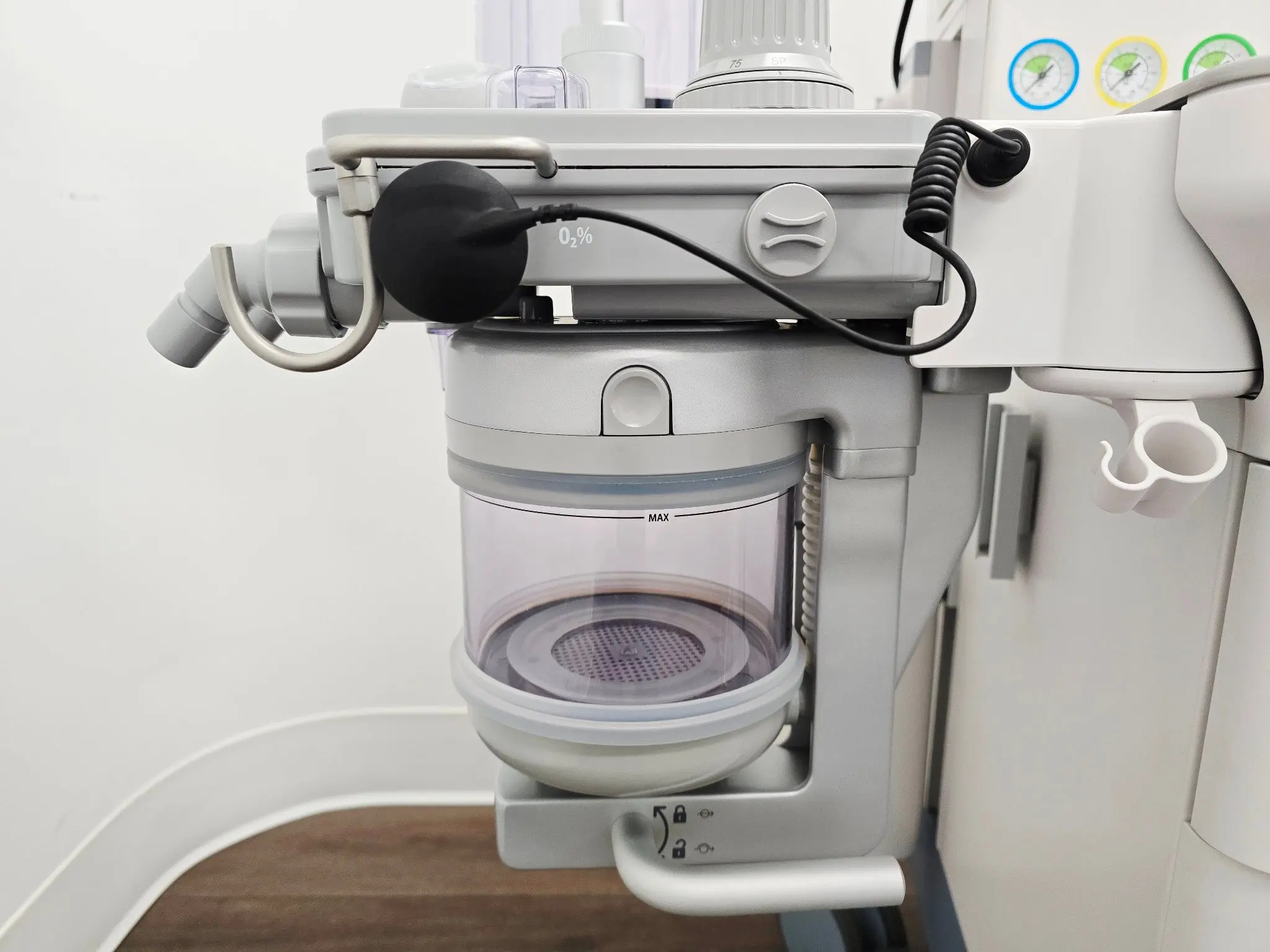 Mindray A4 Advantage Anesthesia System (2022) – ePM 12M Monitor+ AG-3 Gas Module - Image 5