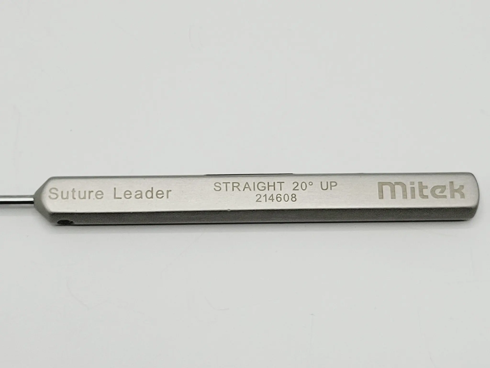 Mitek 214608 Arthroscopic Straight 20° Up Suture Leader 11-1/2" - Image 3