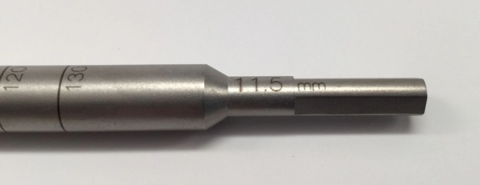 Mitek 219558 11.5mm Fully Fluted Cannulated Reamer Orthopedic 7-1/2" - Image 4