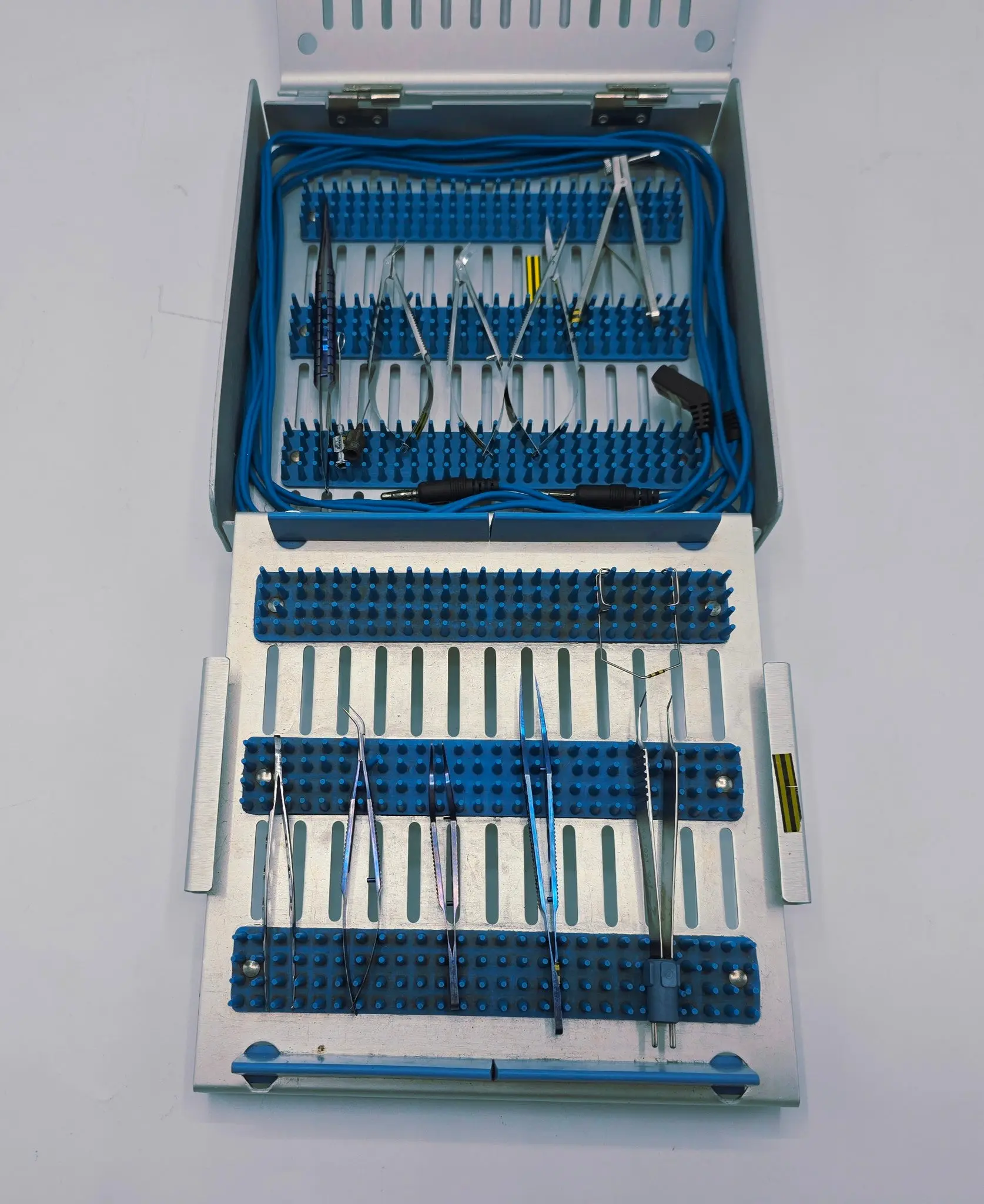 Ophthalmic Surgical Instrument Set with Case Inner Tray & Liners 14 Piece Set - Image 2