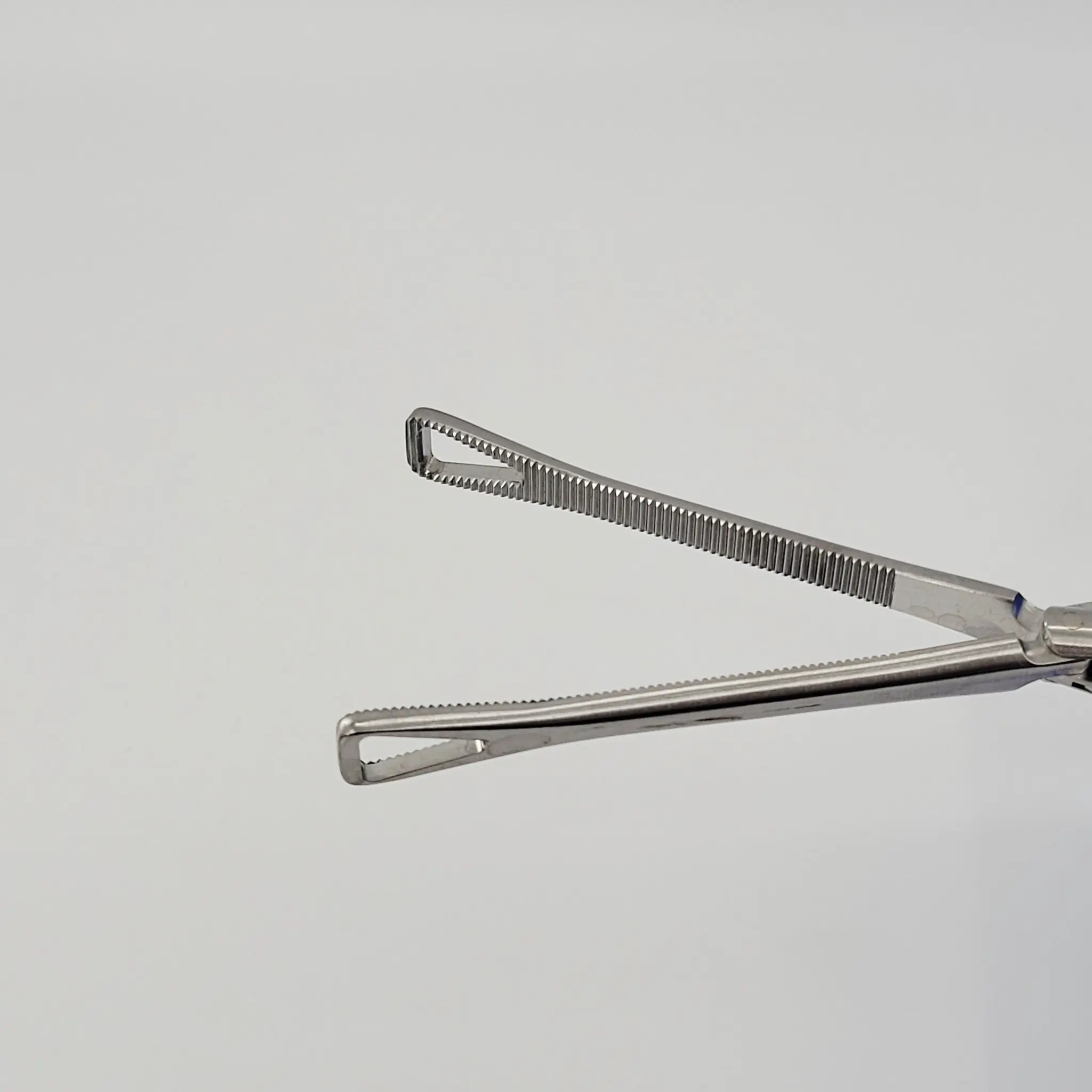 Pilling 131114A Landreneau Pennington Grasping Forceps Straight 10mm Tip 13-1/2" - Image 3