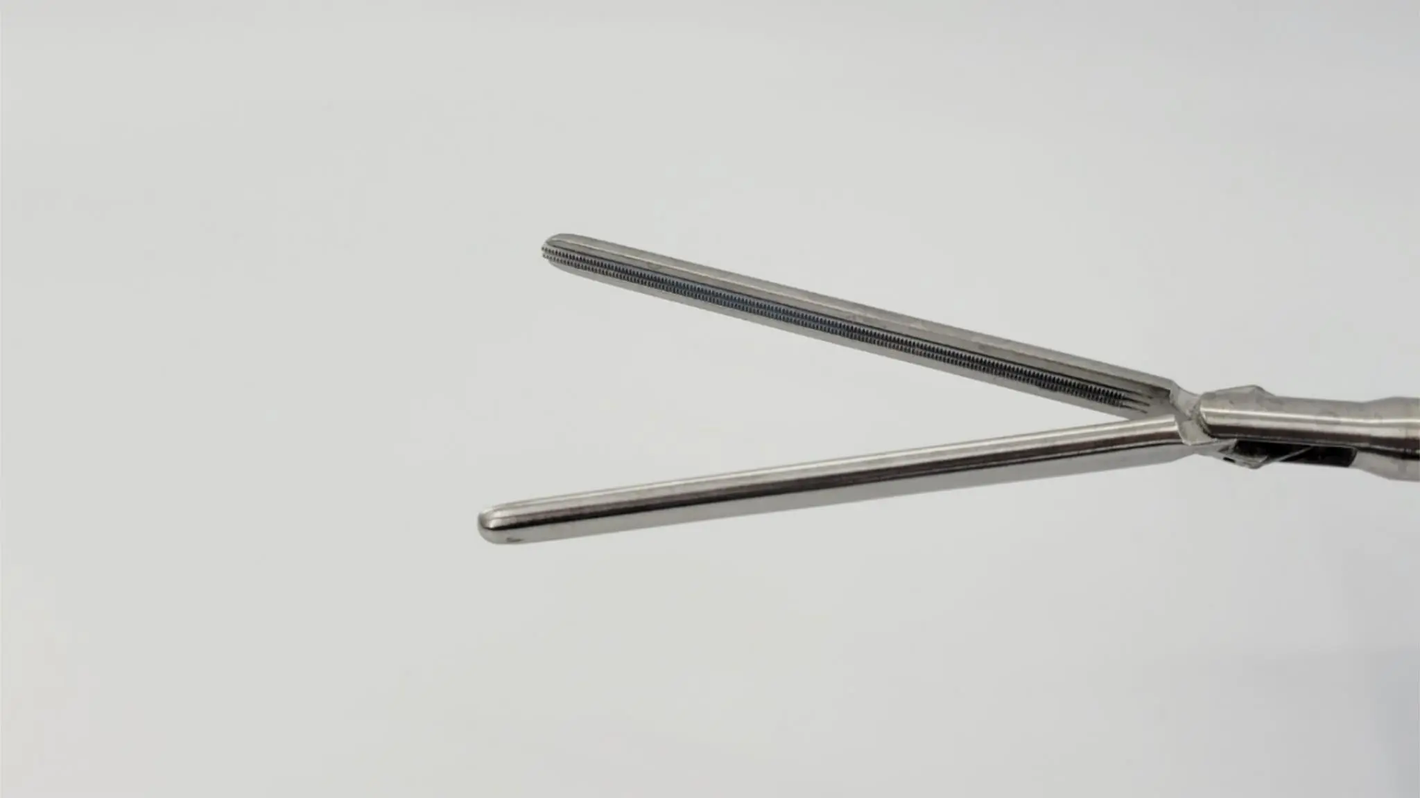 Pilling 211603A Landreneau Debakey Grasping 7mm Forceps 8-1/2" Tip 17-1/4" - Image 2