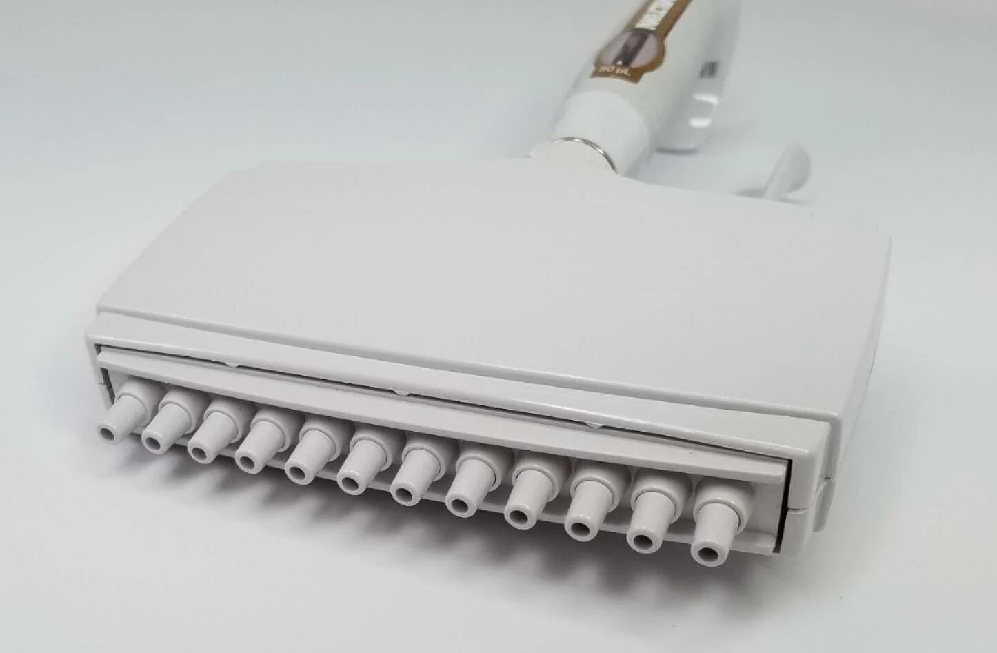 Hamilton 1708-54 Adjustable Volume Multi Channel Pipette - Image 3