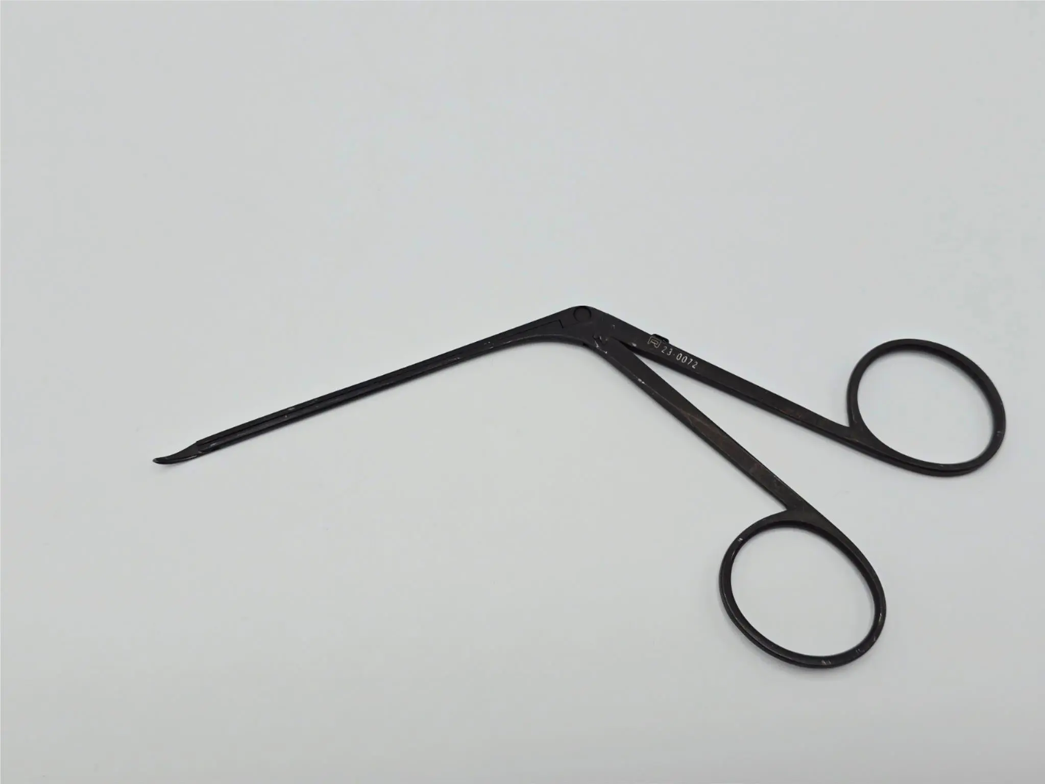 Richards 23-0072 Ebony Micro Left Curved Jaw Scissors Surgical Instrument - Image 3