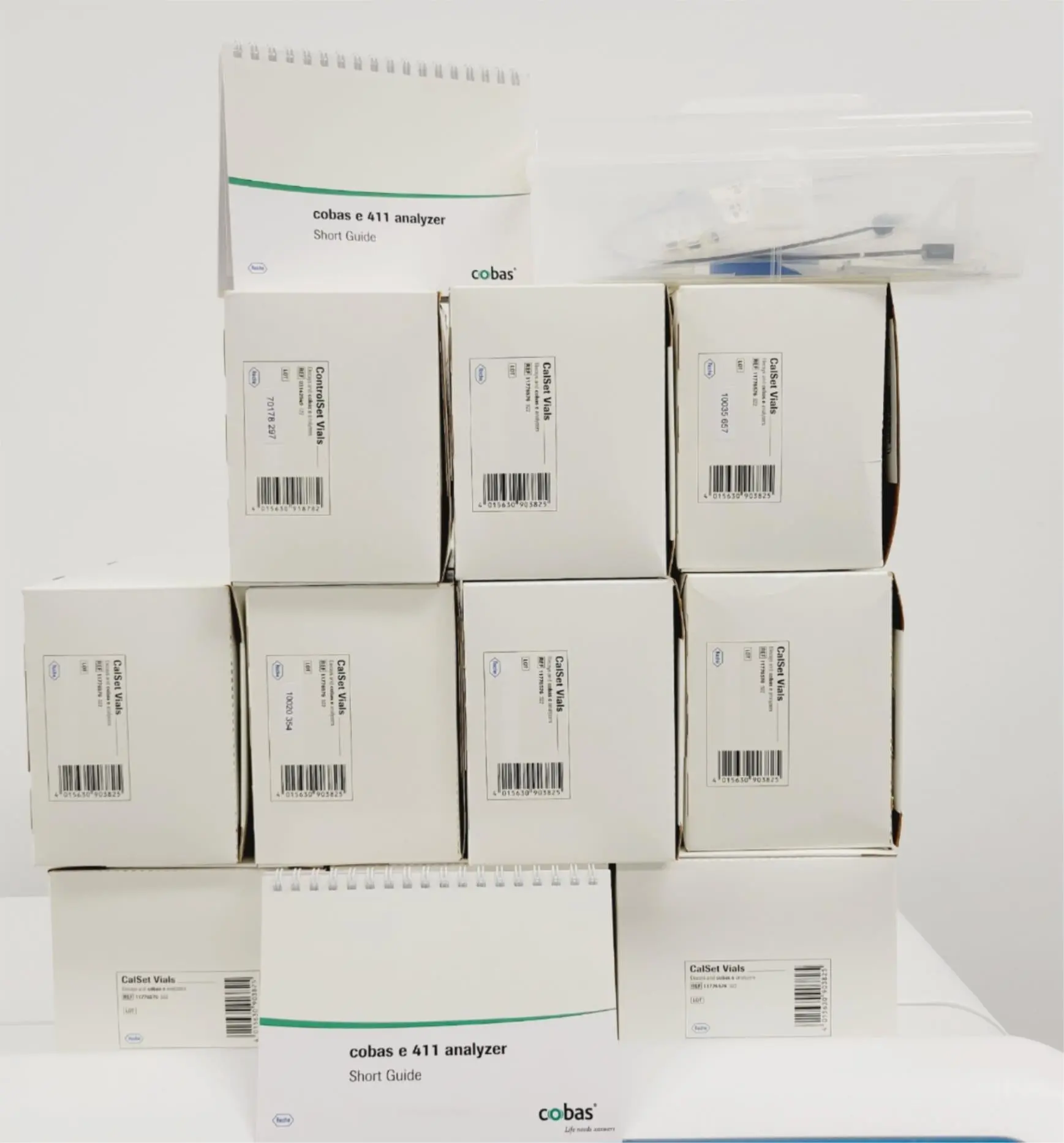 Roche Cobas e411 Chemistry Analyzer - Fully Automated Immunoassay System - Image 4
