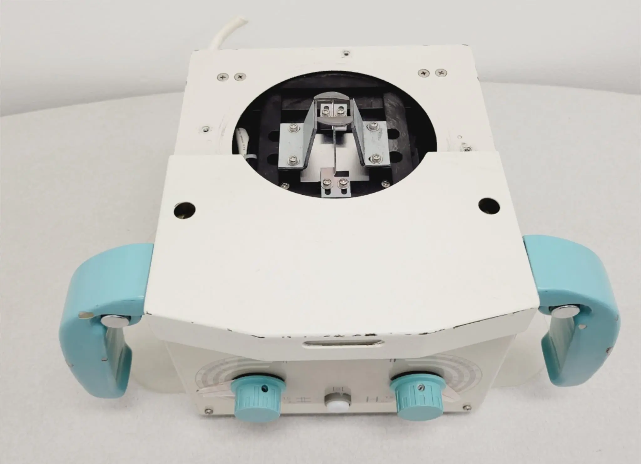 Shimadzu Corporation 503-54000 Collimator R-200 Date of Manufacture 2010 - Image 2