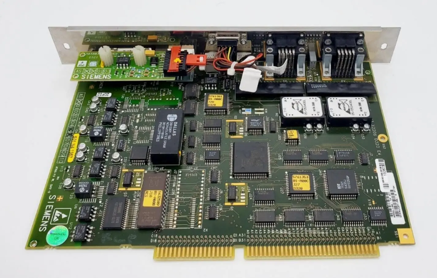 Siemens 3774143 Multix FD Imaging Machine D320 E4 Assembly Board - Image 3