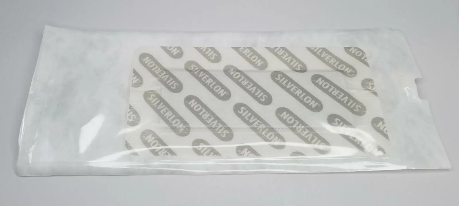 Silverlon ID-48 Antimicrobial Barrier Wound Dressing 4" x 8" Box of 5 - Image 3