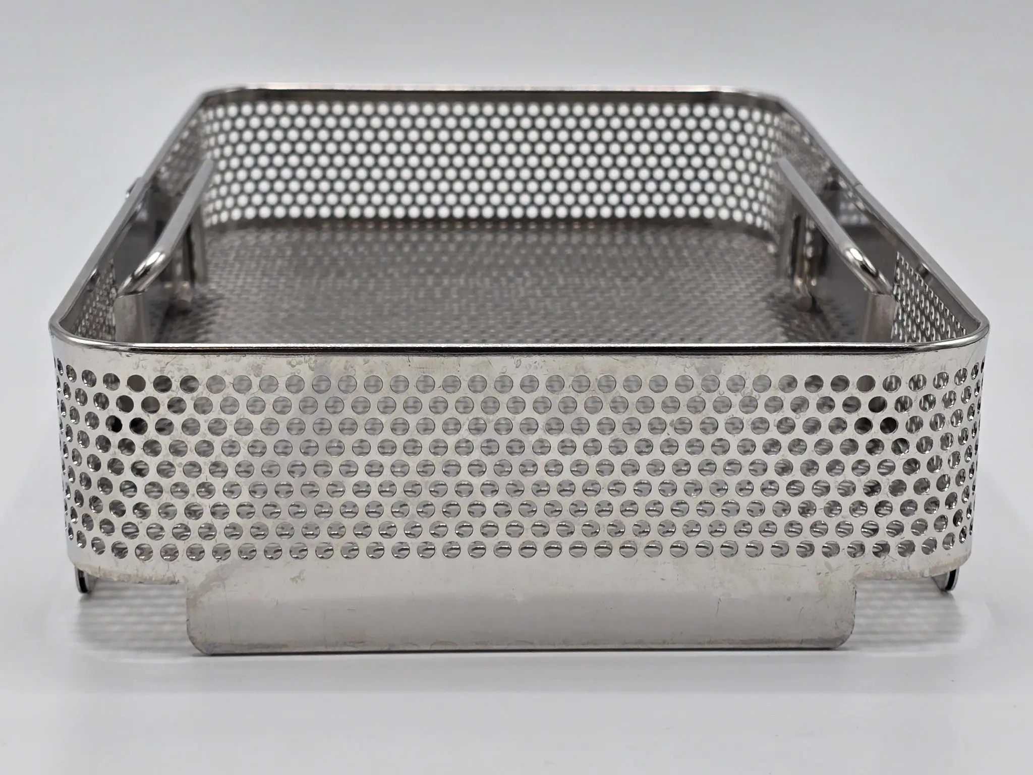 Small Rectangular Stainless Steel Surgical Sterilization Tray 11 x 7 x 2 - Image 4