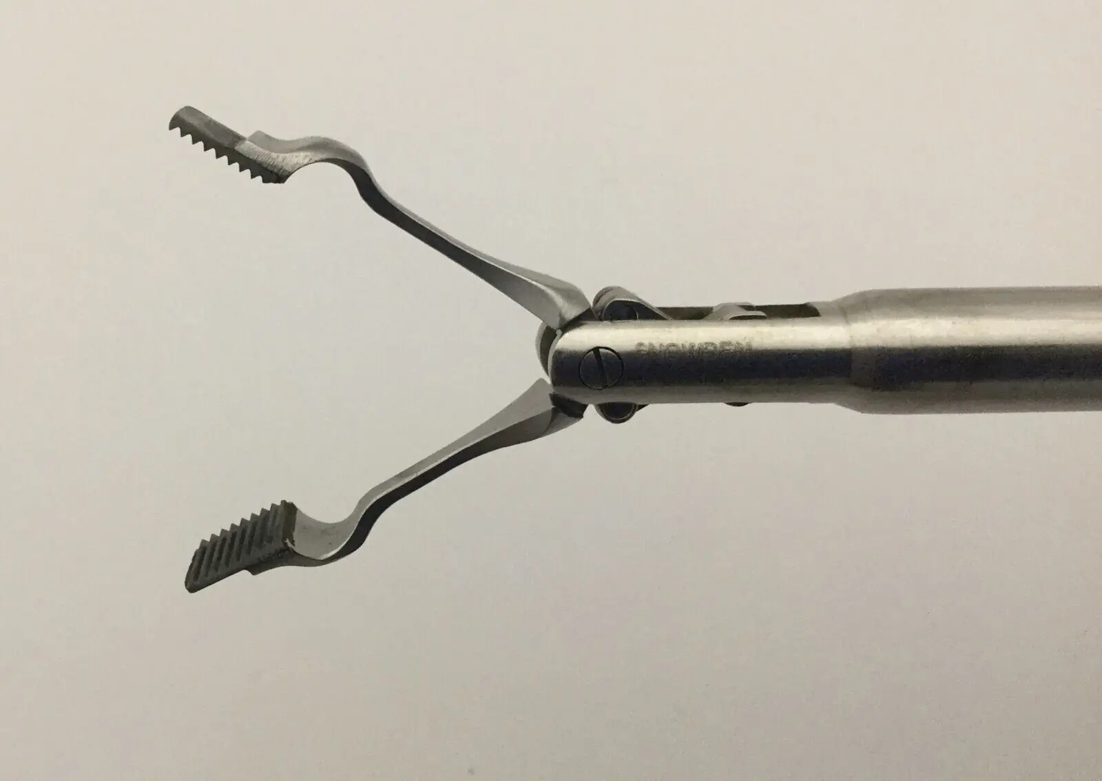 Snowden-Pencer 90-3020 Diamond Jaw Double-Action Paddle Babcock Grasper 18-1/4" - Image 3