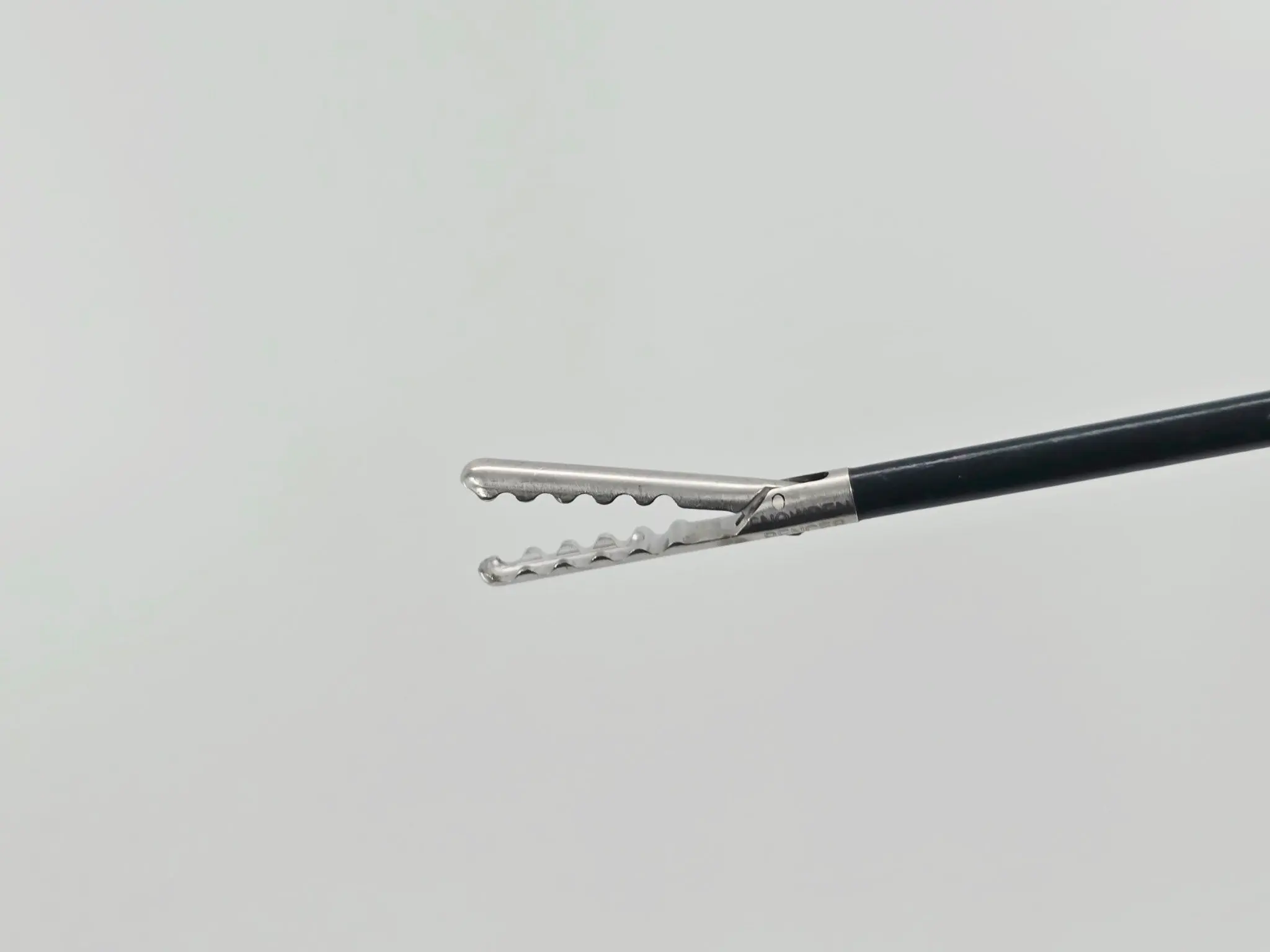 Snowden-Pencer 90-7064 5mm Laparoscopic Crocodile Grasper Axial Handle 18-3/4" - Image 4