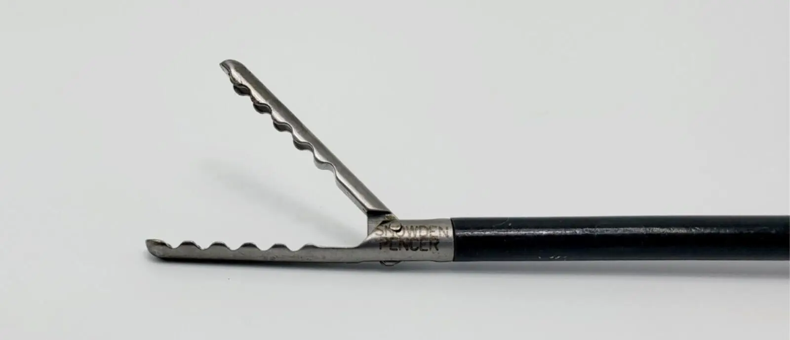 Snowden-Pencer SP90-3022 Crocodile Grasping Forceps 5mm Contoured Jaw 16-3/4" - Image 3