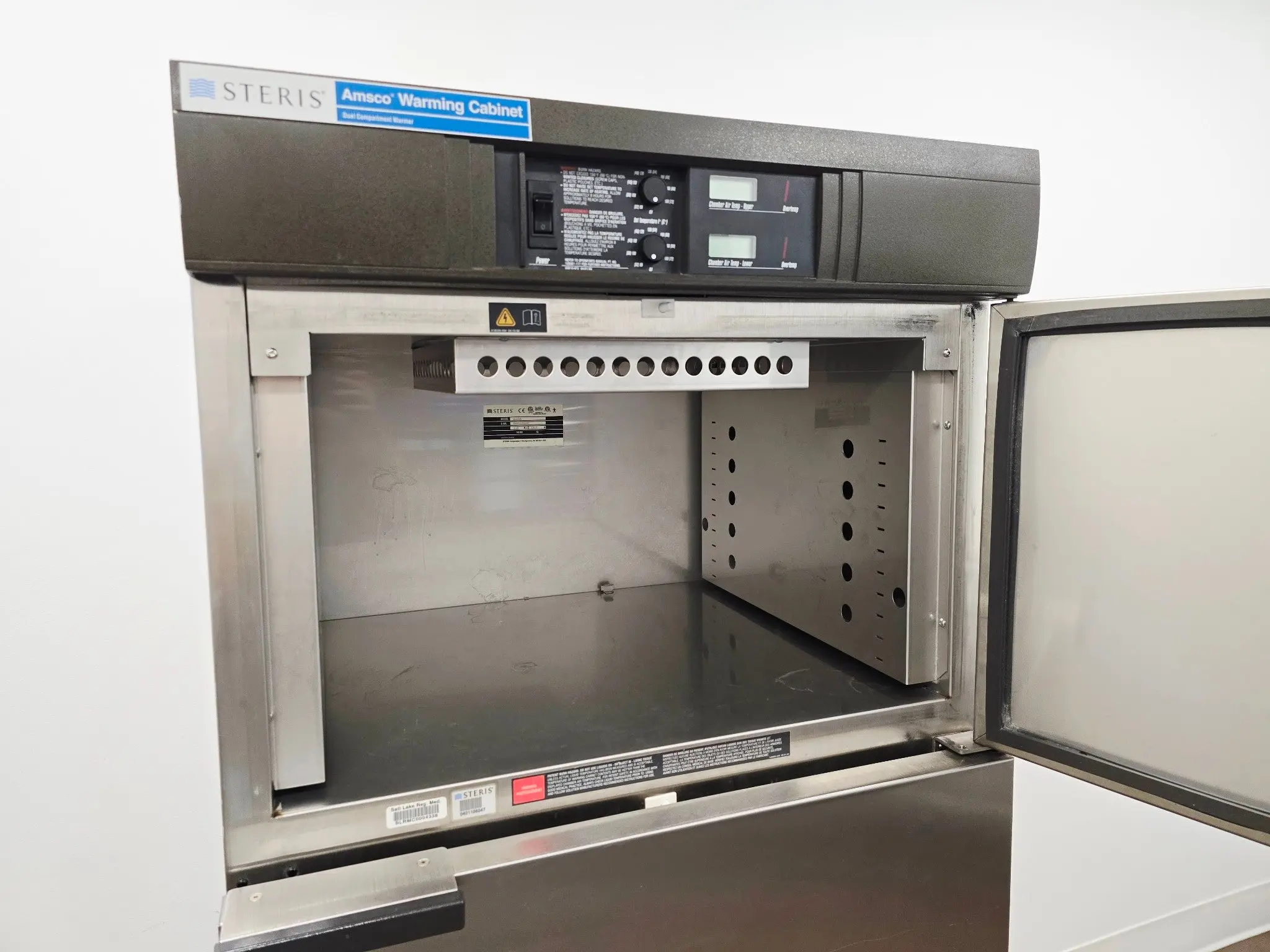 Steris QDJ04 Amsco Warming Cabinet Dual Compartment Warmer Solid Steel Door - Image 7