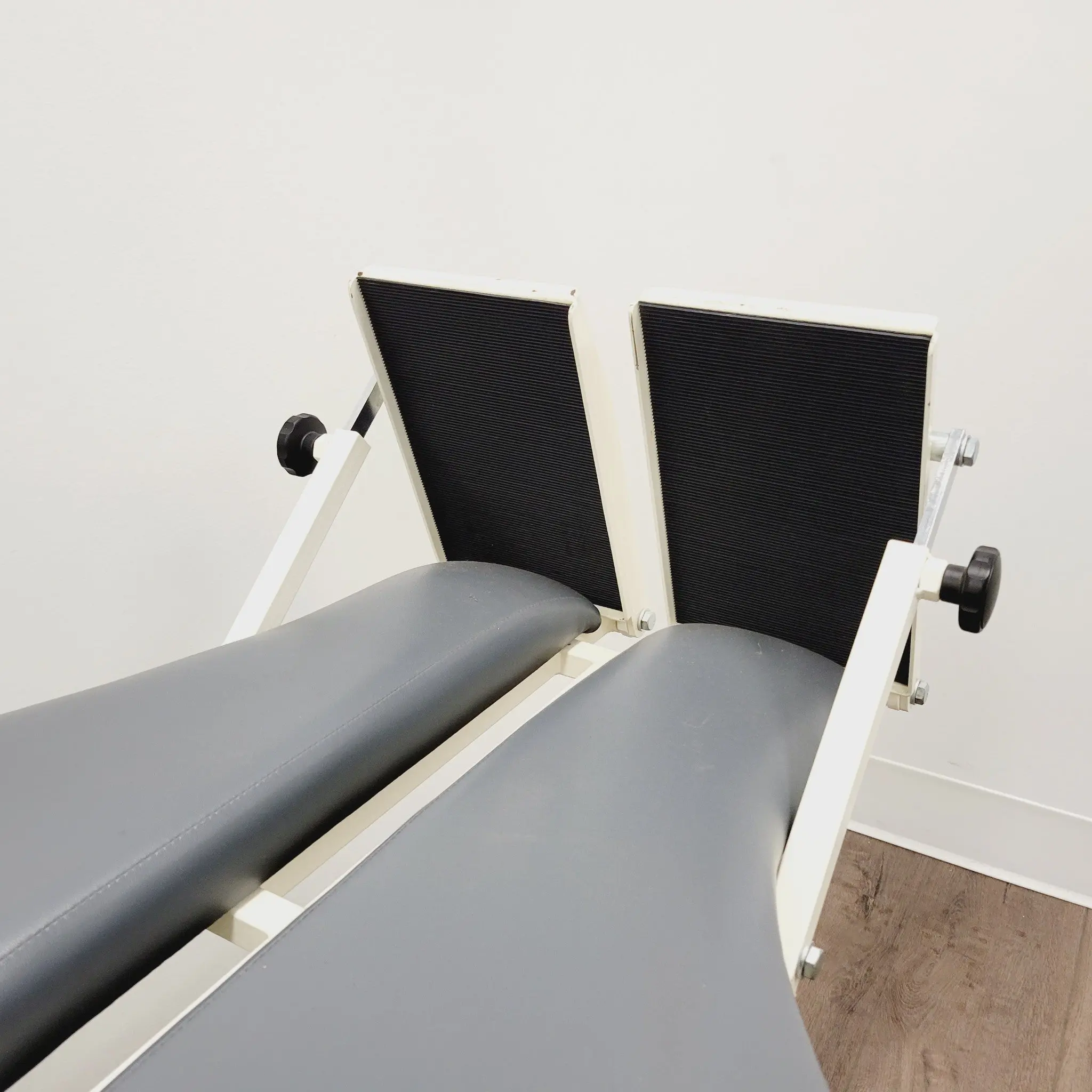 Stonehaven Medical BAL3050 Tilt Table 500Lb Capacity Pewter Gray w/ Hand - Image 4