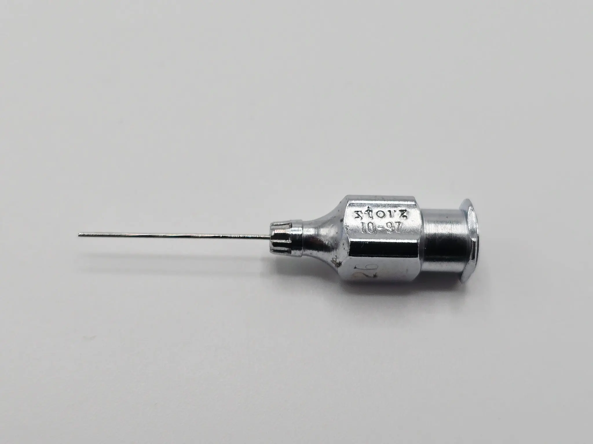 Storz 10-97 Ophthalmic Surgical Instrument 26 Gauge Eye Cannula in Case - Image 3