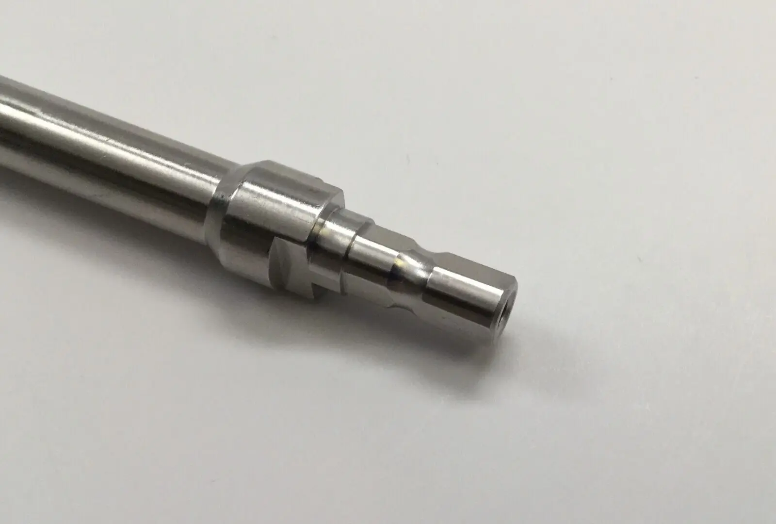 Stryker 0227-8510 Orthopedic 8 x 510mm Flexible Reamer Shaft - Image 3