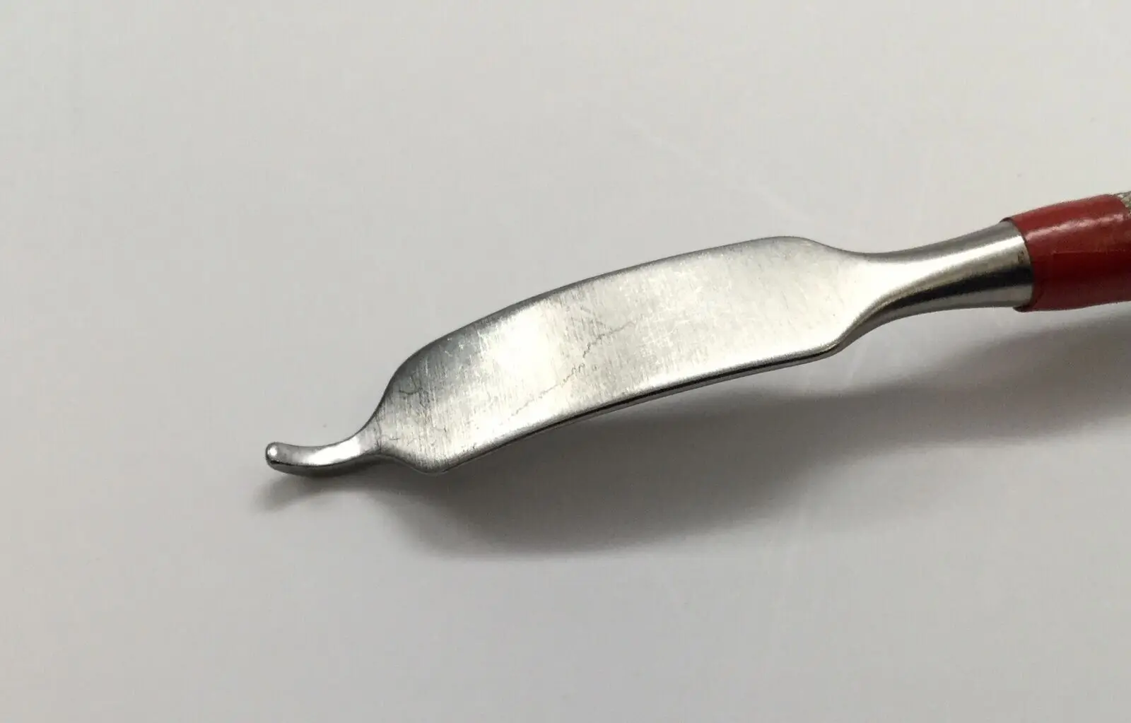 Stryker 07-10010 Surgical Cobra Elevator 9.0mm - Image 2