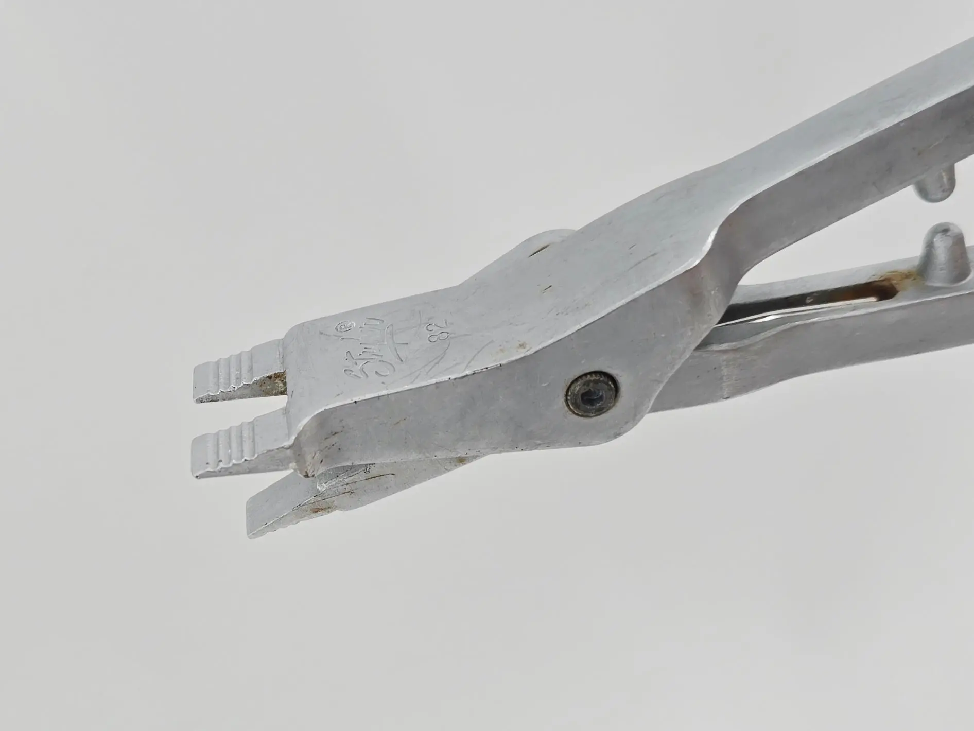 Stryker 0940-000-000 Cast Cutter w/ Replacement Blades & Cast Spreader - Image 8