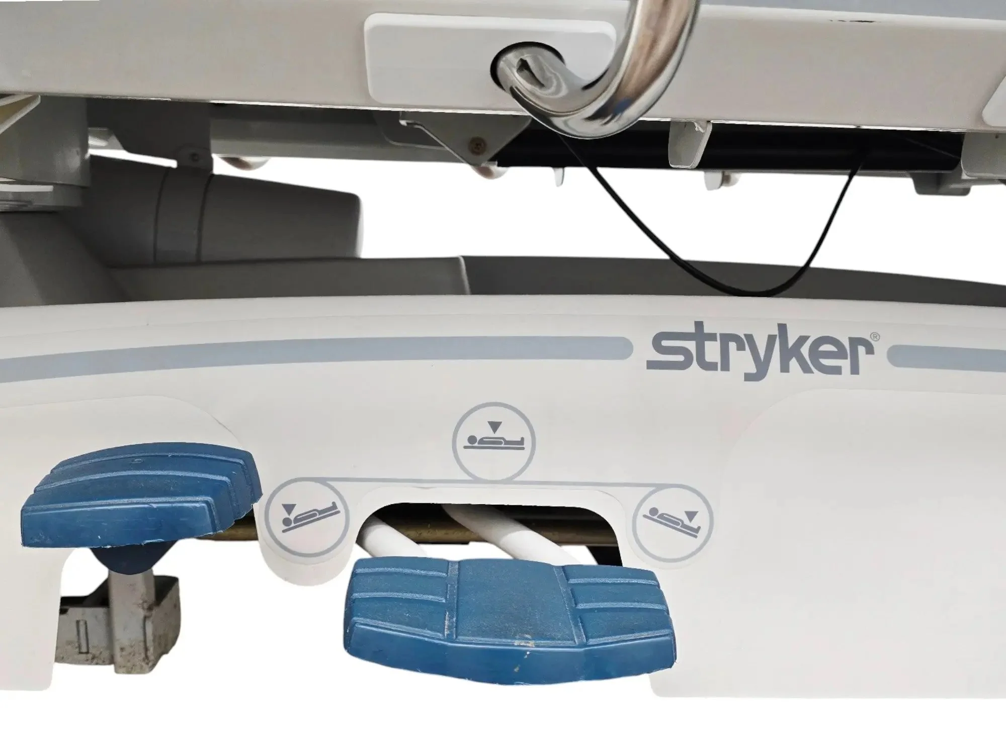 Stryker 1007 Glideaway M Series Stretcher Hospital Transport Gurney w/ Mattress - Image 4