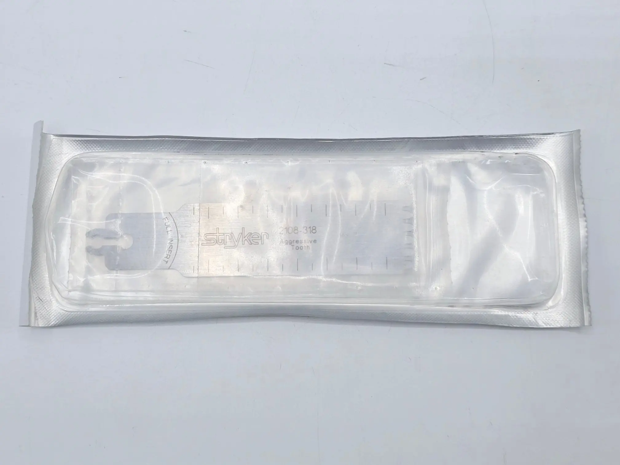 Stryker 2108-318-000 2108 Series Sagittal Blade Aggressive (25.0 x 1.24 x 79.0mm) - Image 2