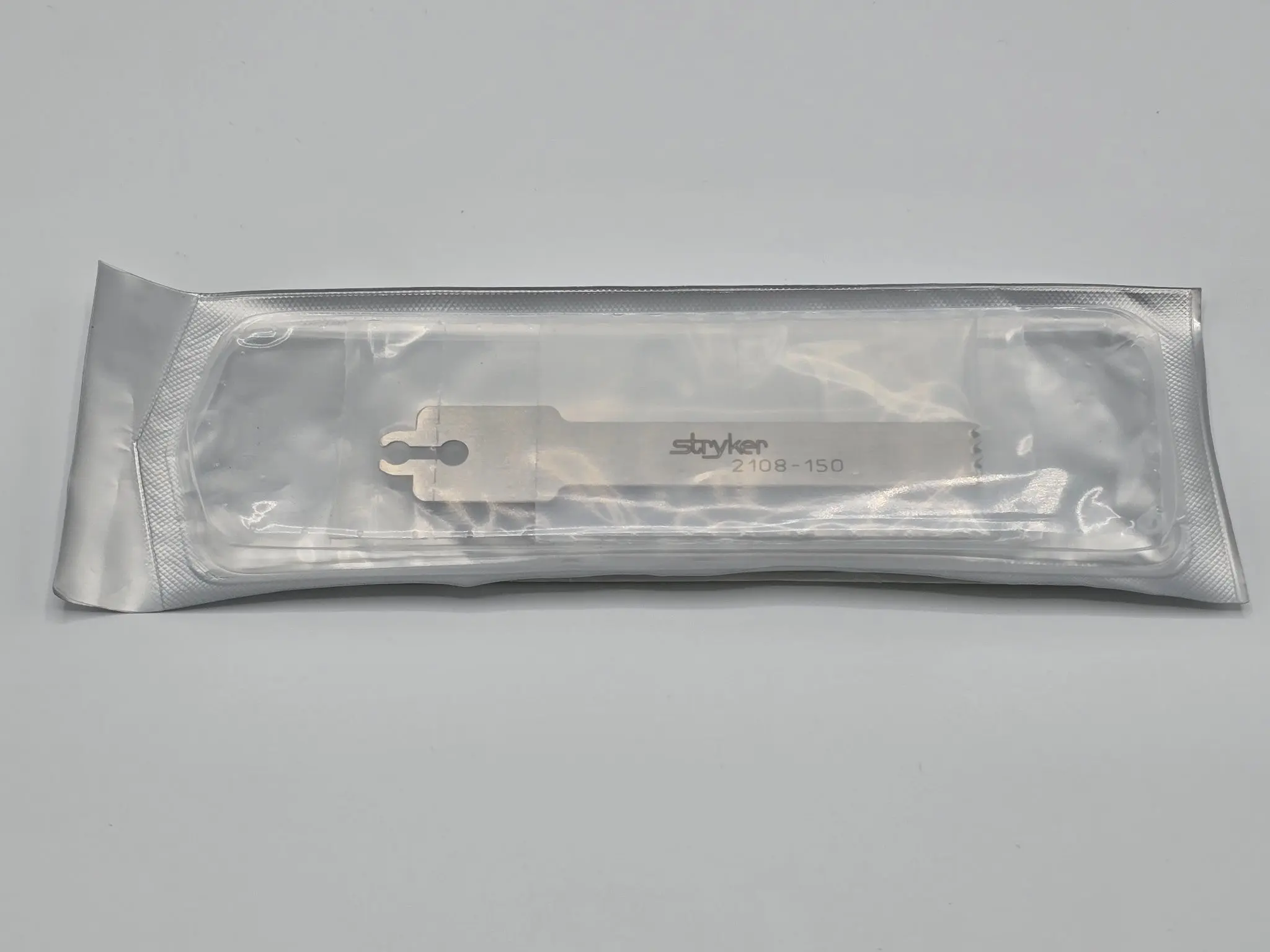 Stryker 2108 Series 2108-150-000 Sagittal Blade 73.8 x 1.02 x 12.5mm - Image 3