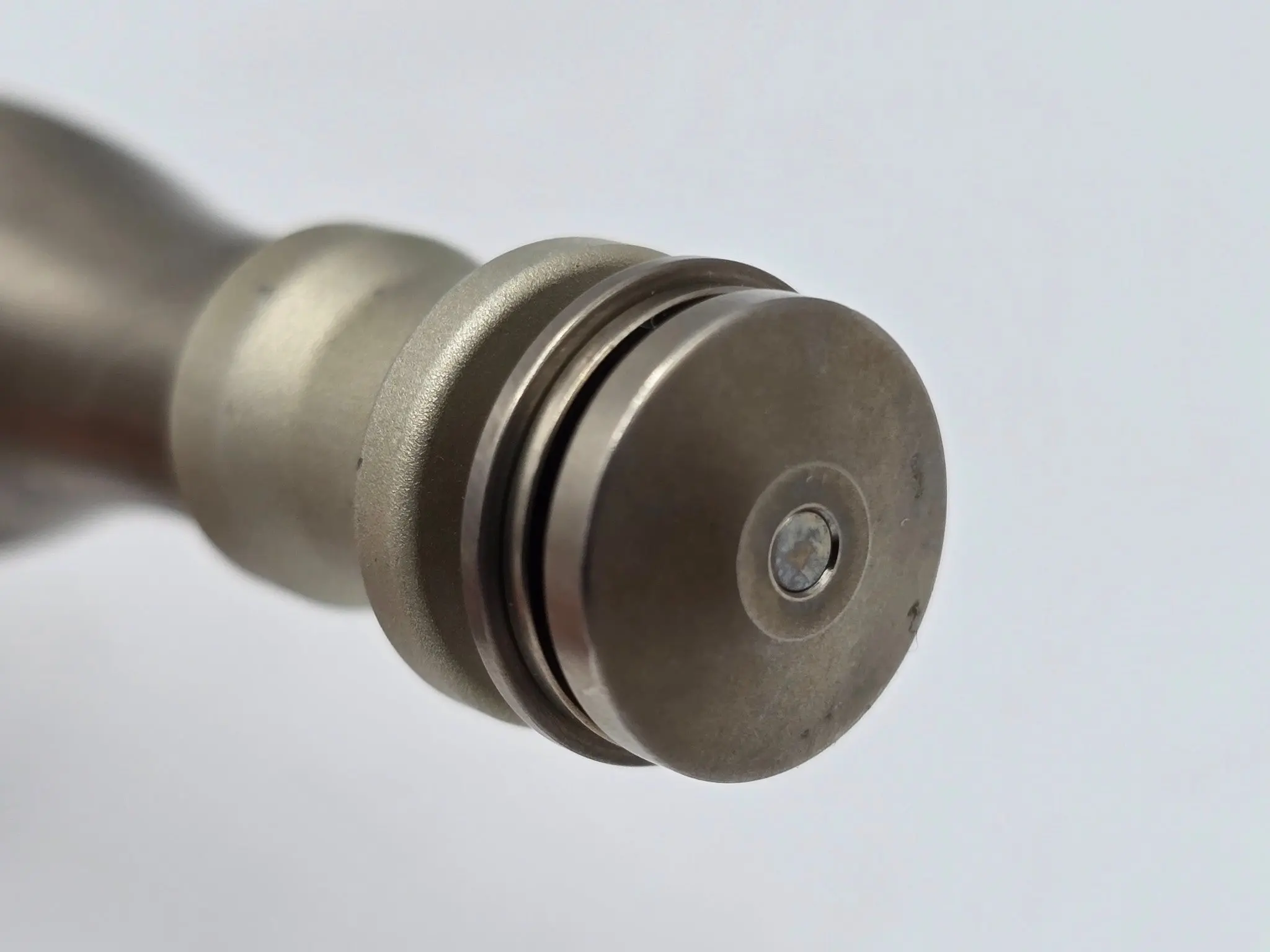 Stryker 5400-031-000 CORE Oscillating Saw Handpiece 6-3/8" - Image 4