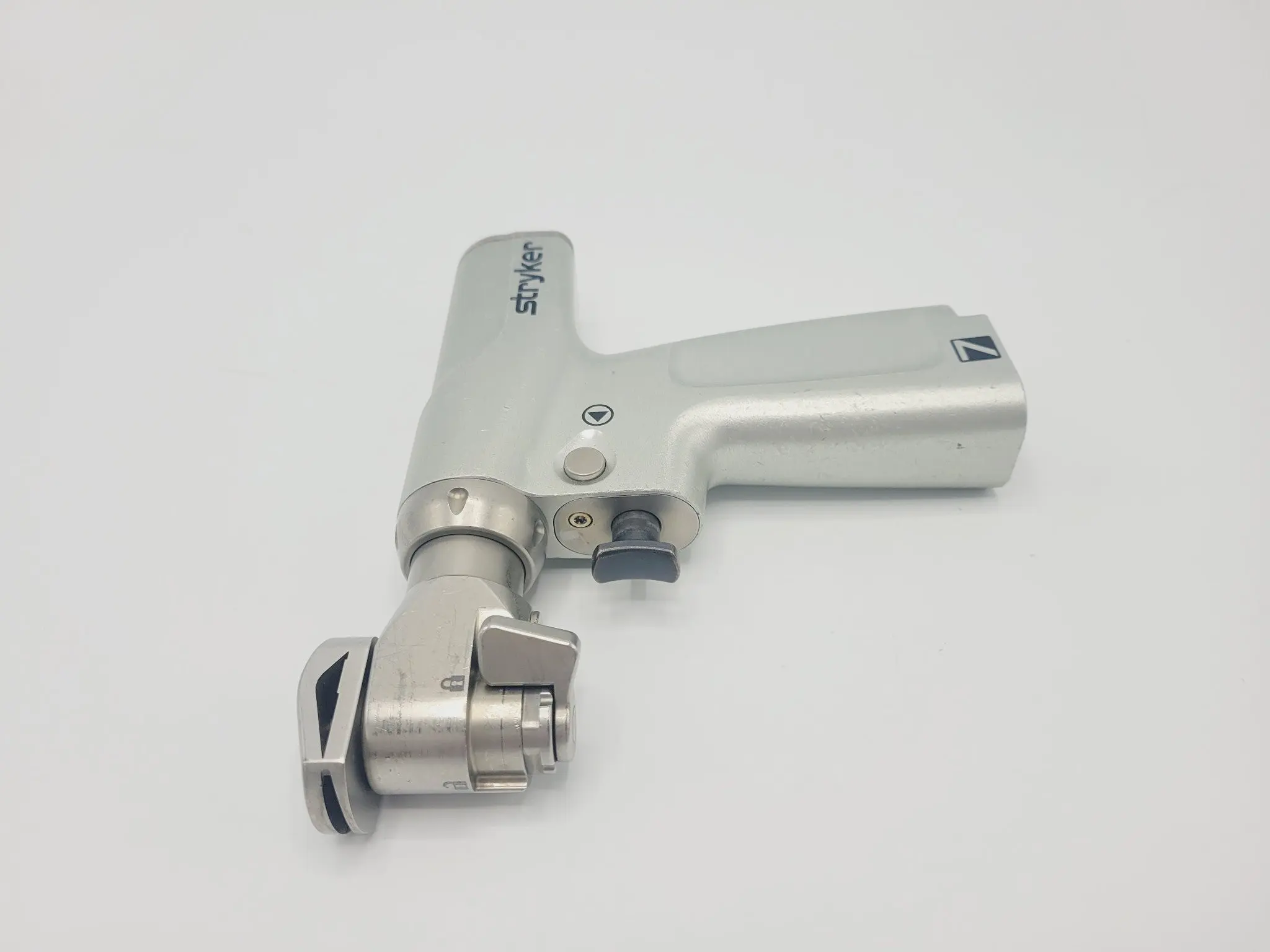 Stryker 7208-000-000 System 7 Sagittal Saw Handpiece 7-3/4" - Image 4