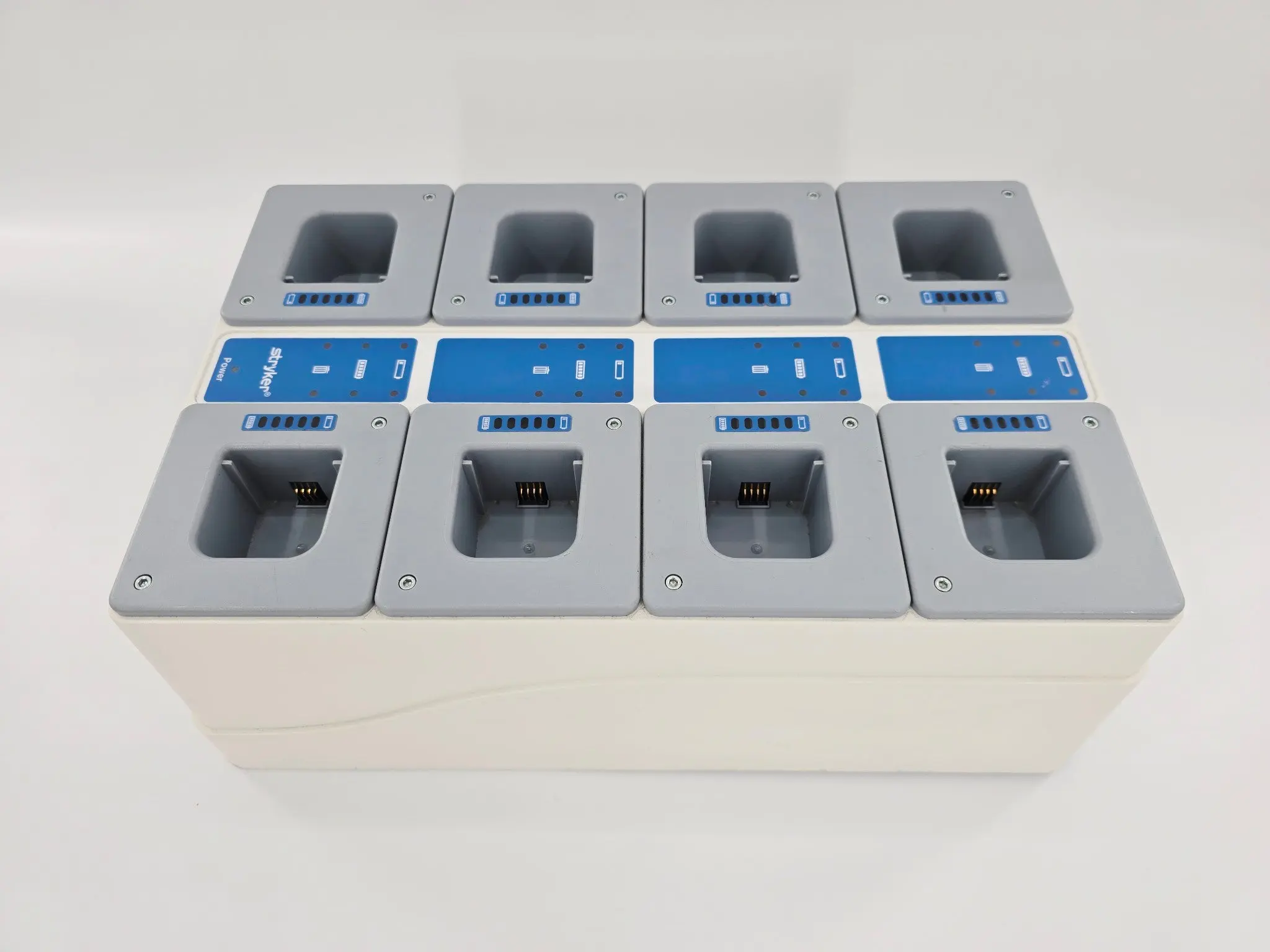 Stryker Flyte 408-655 Flyte Eight Station Steri-Shield Battery Charger 120V - Image 2