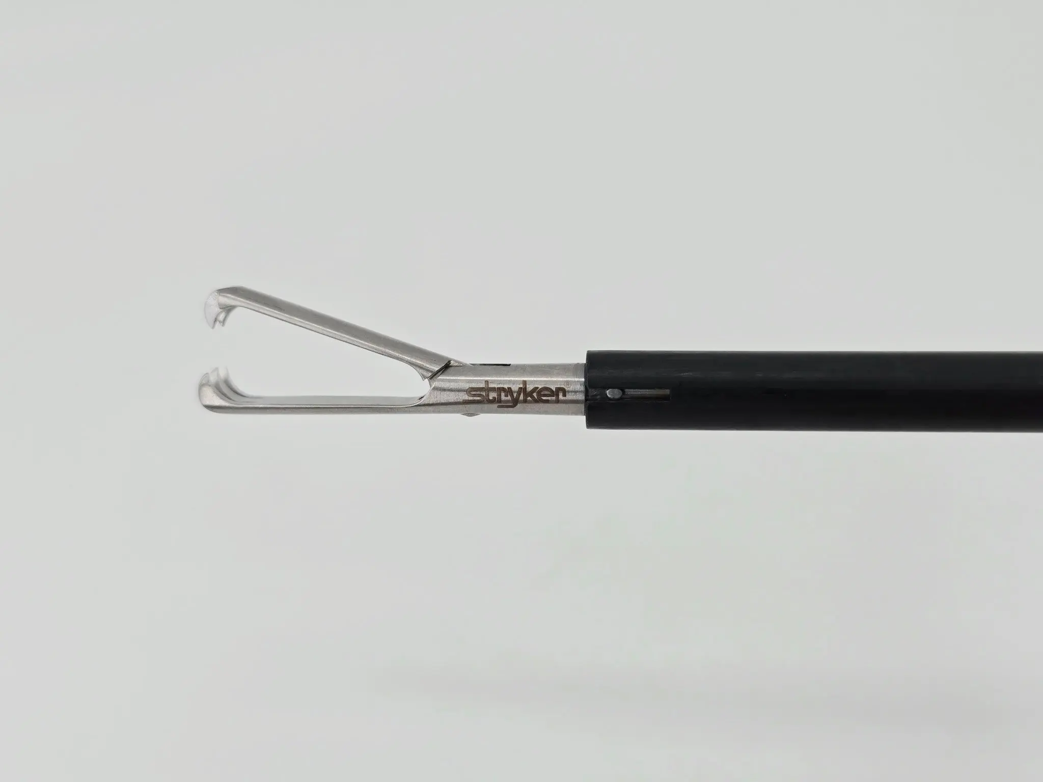 Stryker Laparoscopic Grasper250-080-230 Laparoscopic Grasper w/ 250-080-244 2x3 Teeth Claw Insert 18" - Image 4