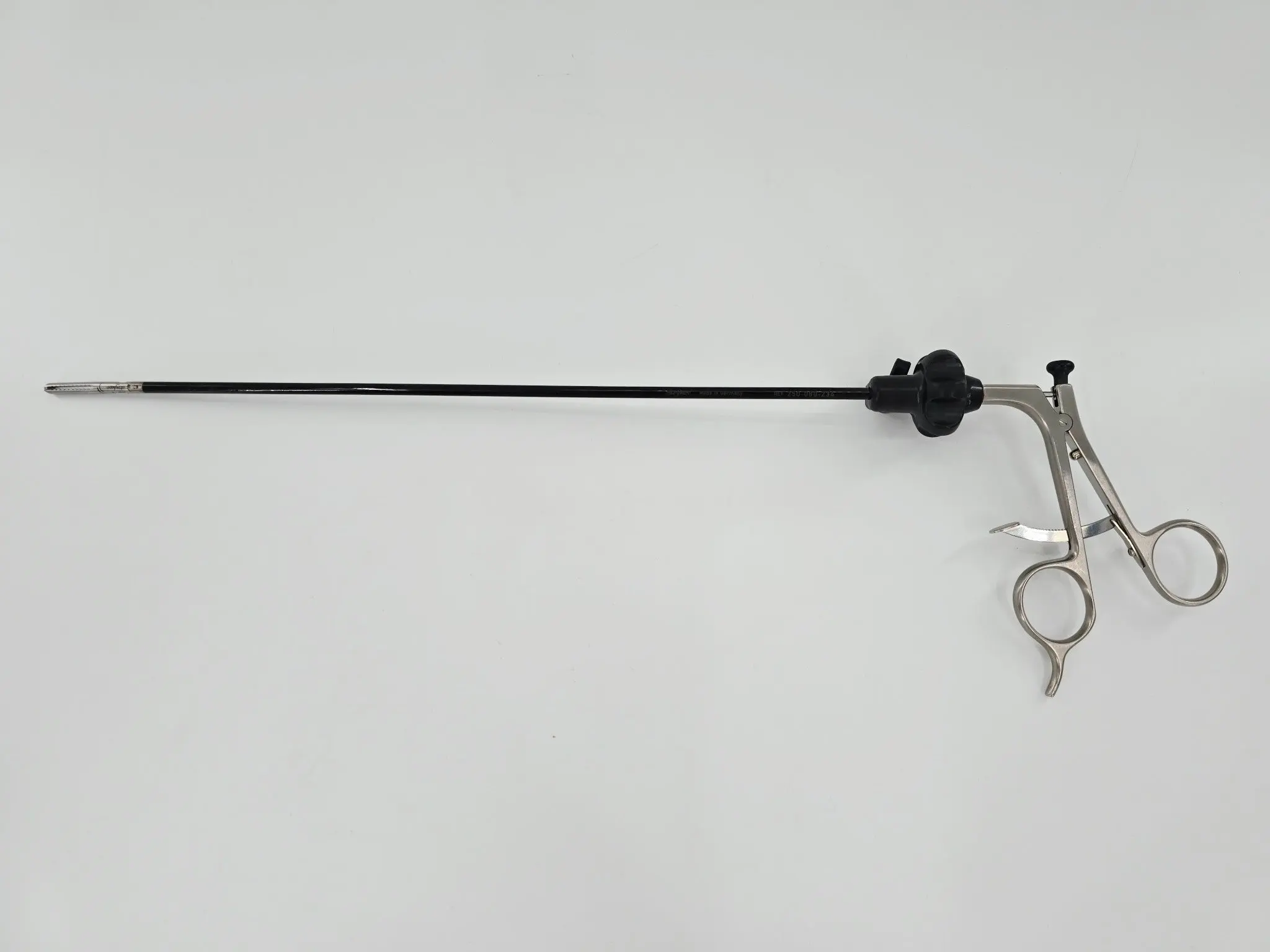 Stryker Laparoscopic Grasper 250-080-234 Laparoscopic Grasper w/ 250-080-697 Retention Grasper Insert 18-3/4" - Image 2
