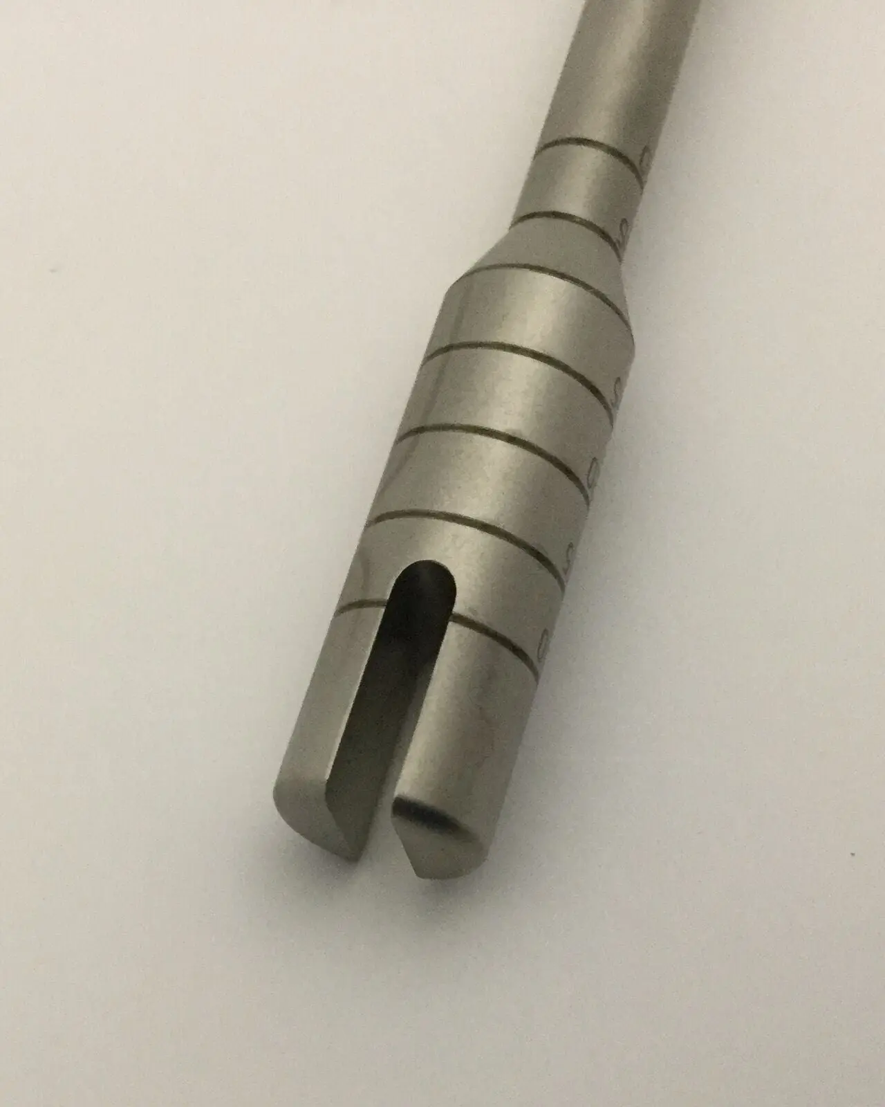 Stryker orthopedic guide 234-500-209 11mm Guide 6-1/2" - Image 3