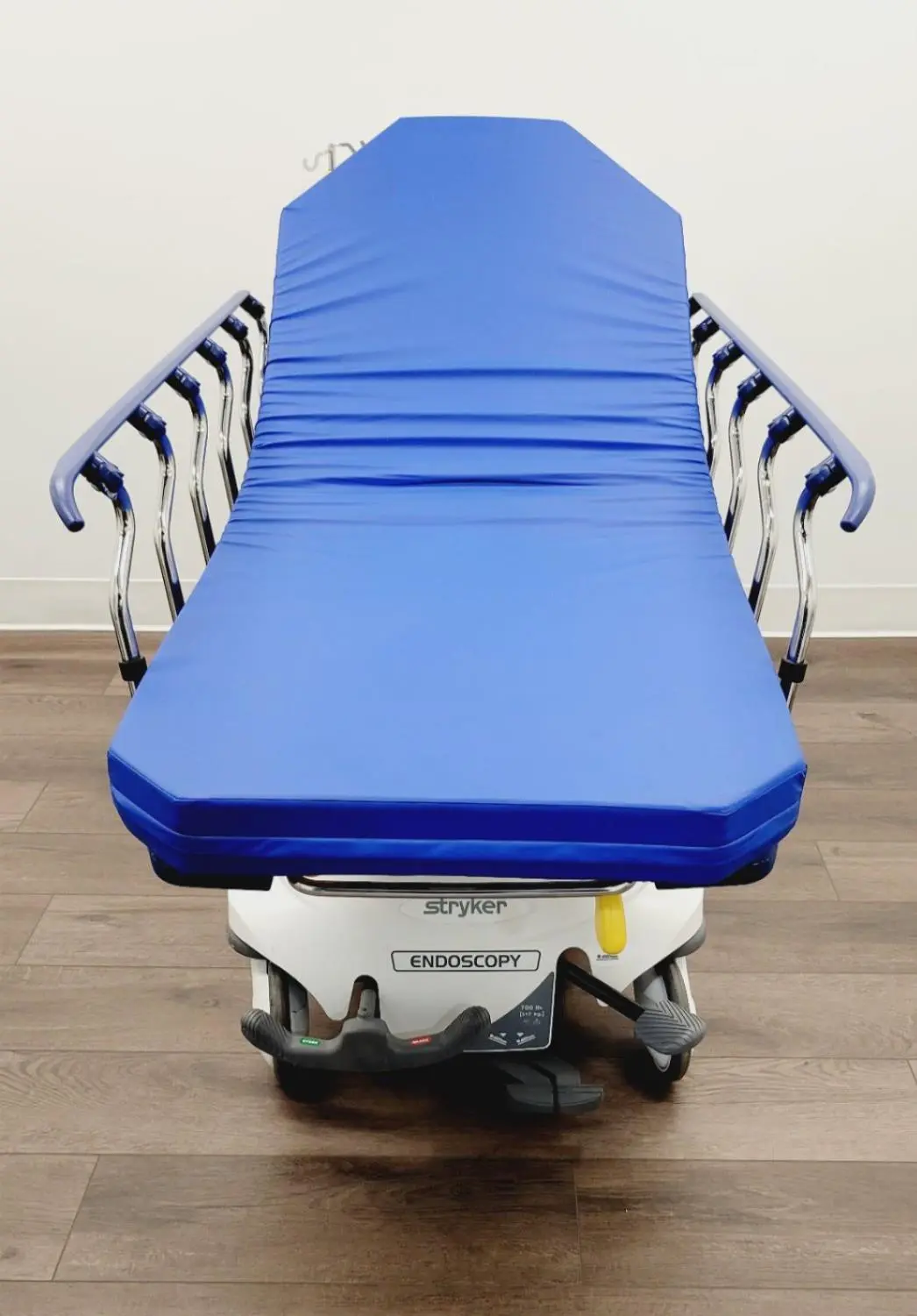 Stryker stretcher 1115 Glideaway Big Wheel Stretcher 700Lb Capacity w/ Pad Certified - Image 3