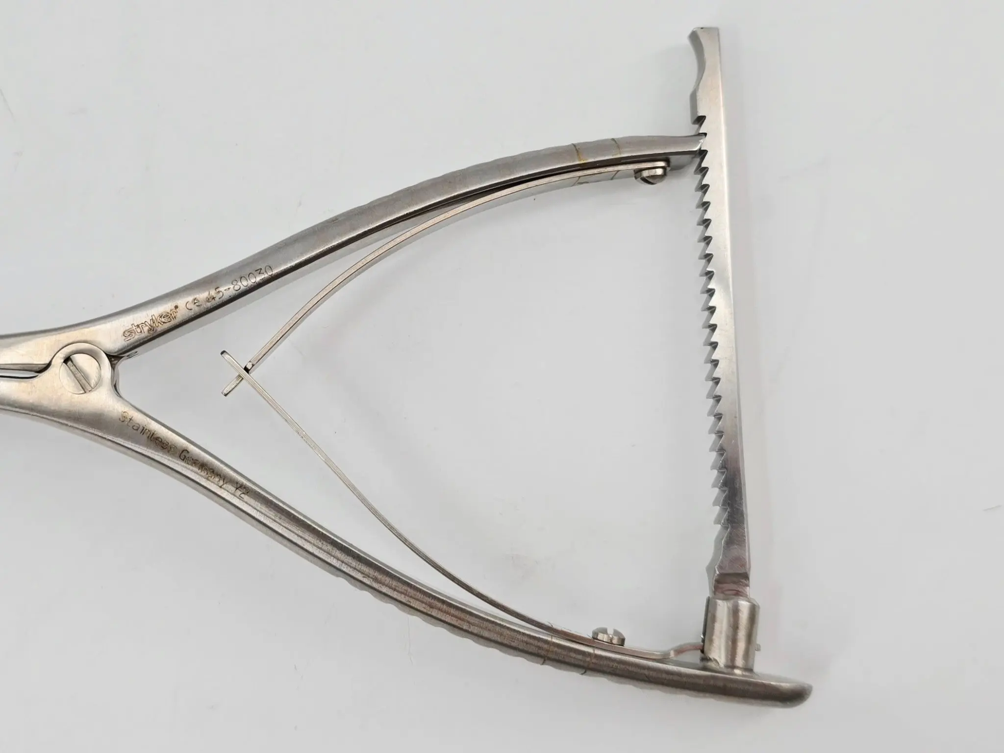 Stryker Trauma SA 45-80030 Variax Joint Distraction Forceps Closed-Arms 6-7/8" - Image 3