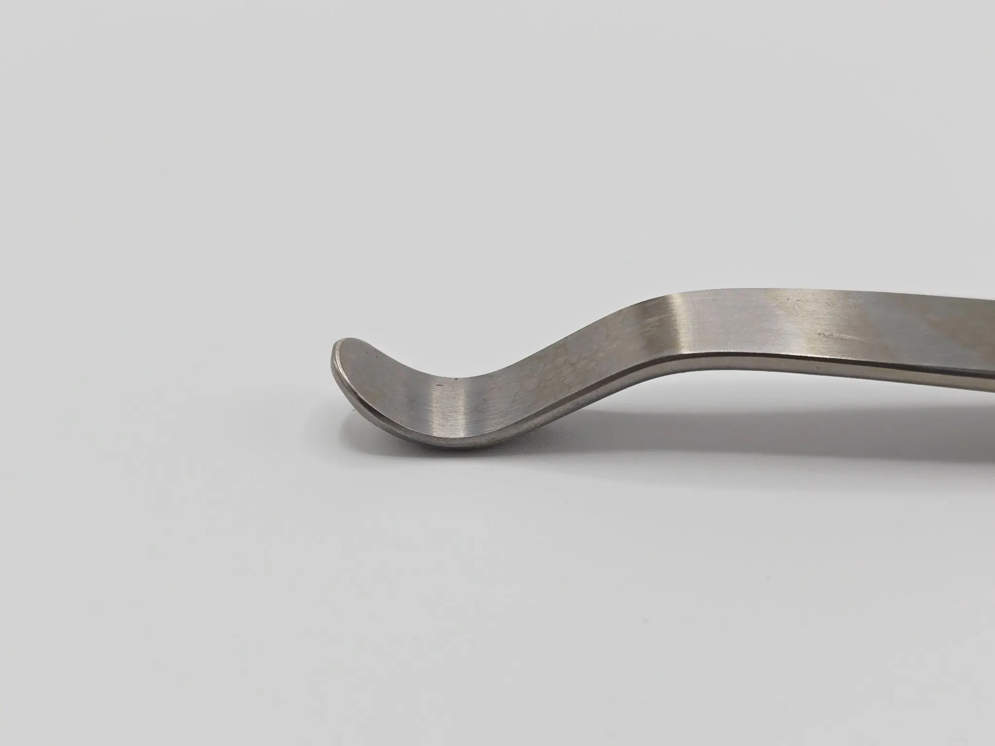Symmetry 20-1777 Hayes Hand Retractor 7.5 mm 6″ Stainless Surgical Instrument - Image 3