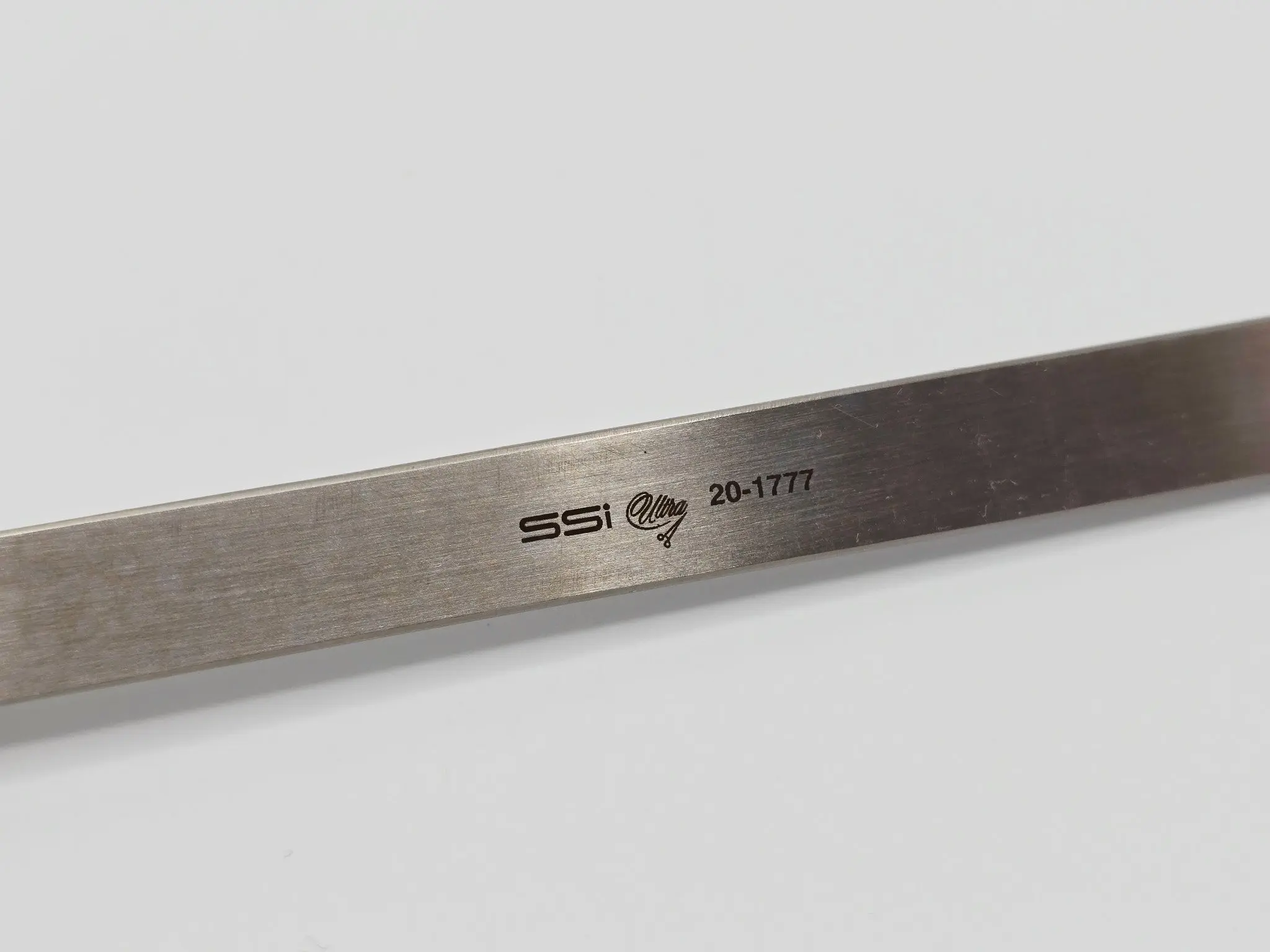 Symmetry 20-1777 Hayes Hand Retractor 7.5 mm 6″ Stainless Surgical Instrument - Image 4