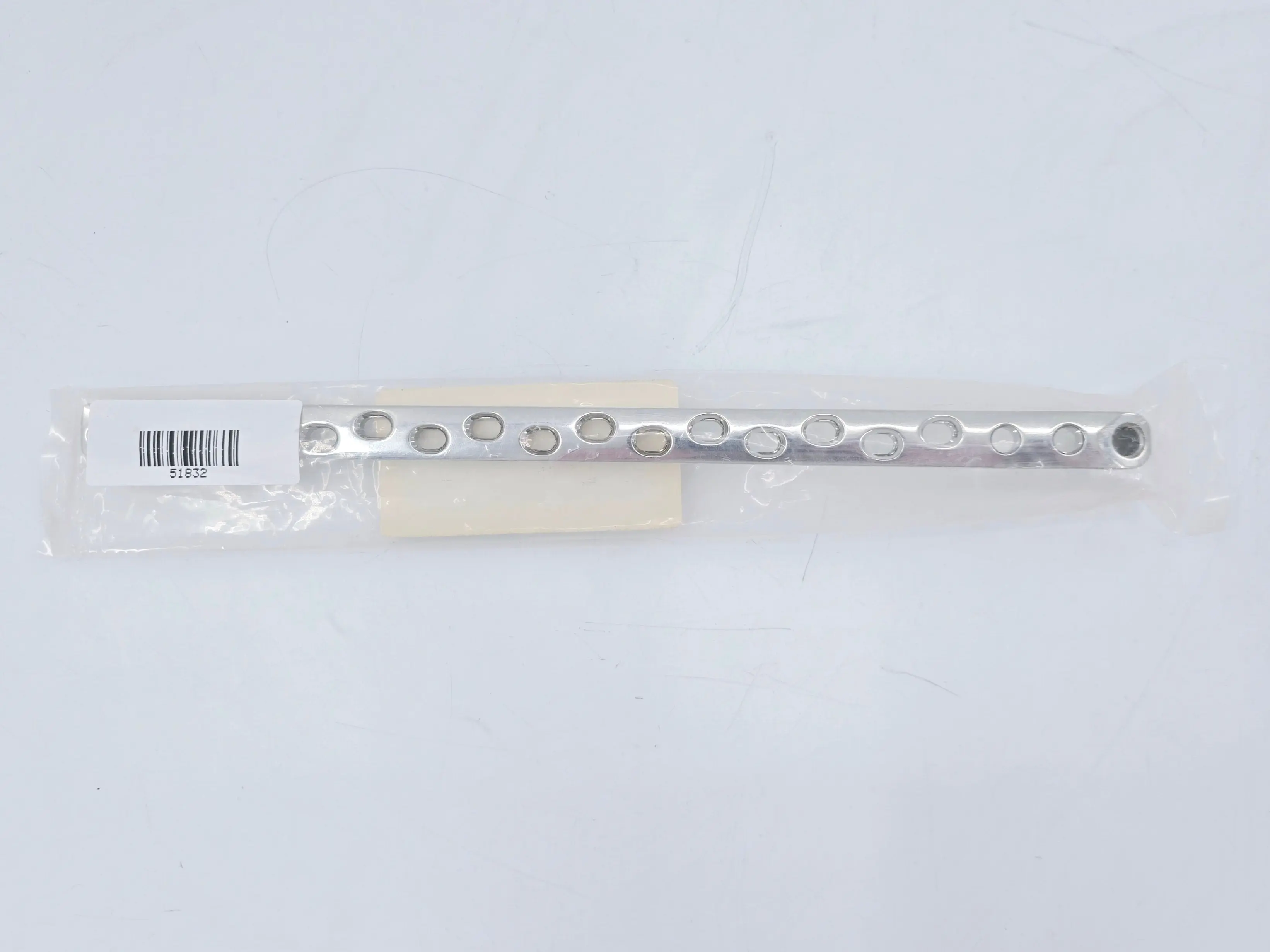 Synthes 281.95 95° DCS Plate 18 Holes/306mm - Image 3