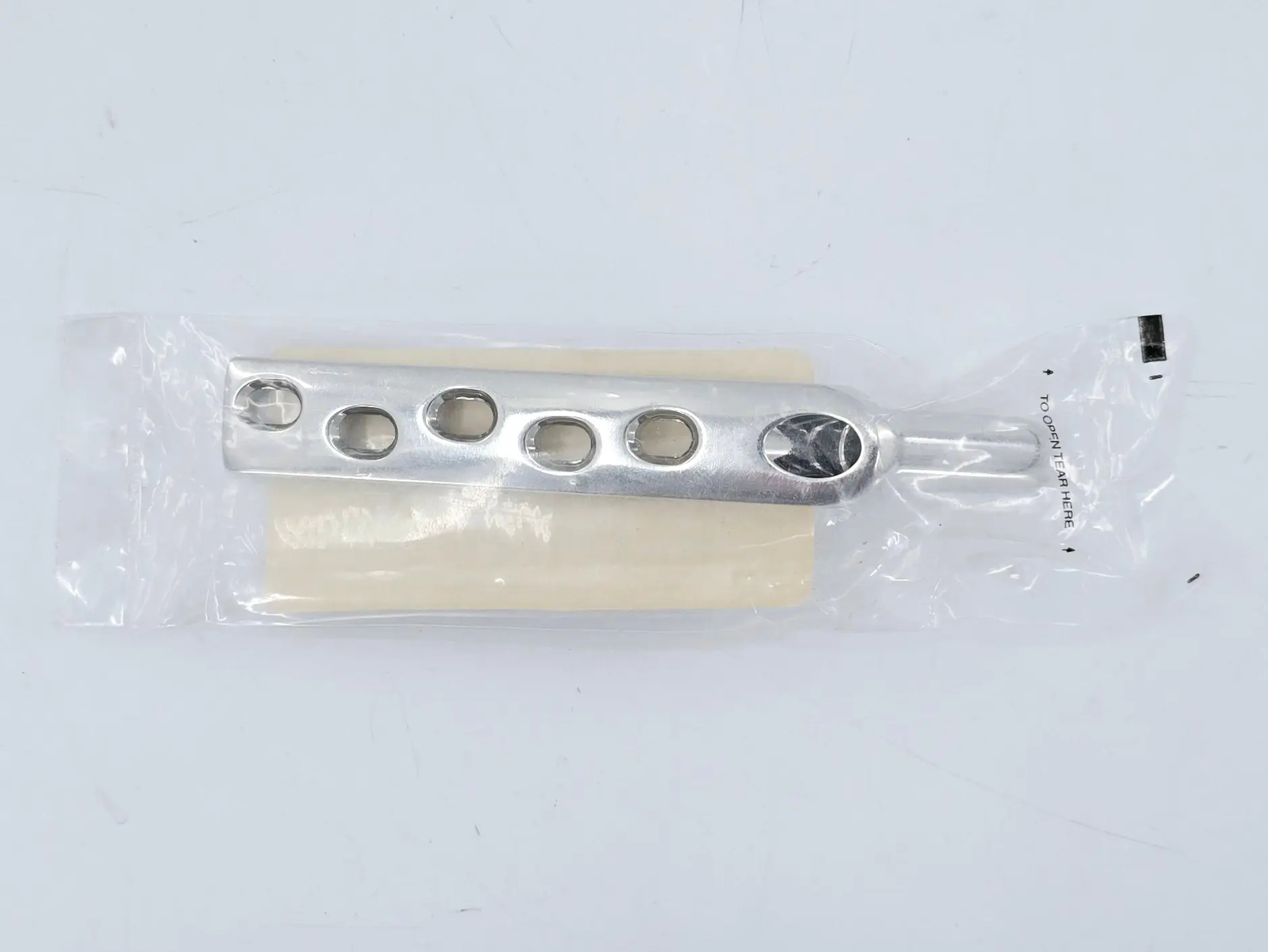 Synthes 281.250 140° DHS Plate-Standard Barrel 5 Holes/94mm - Image 3