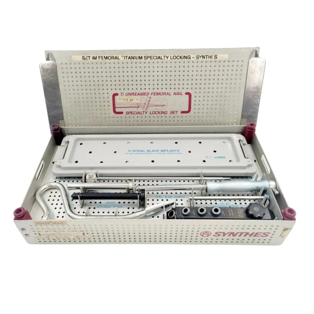 Synthes 304.511 Ti Unreamed Femoral Nail Specialty Locking Set