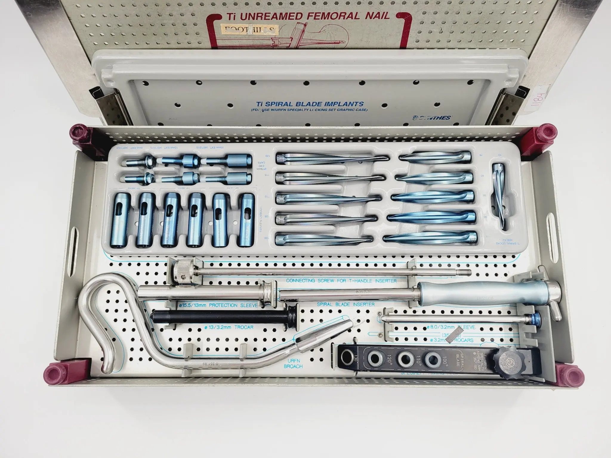 Synthes 304.511 Ti Unreamed Femoral Nail Specialty Locking Set - Image 4